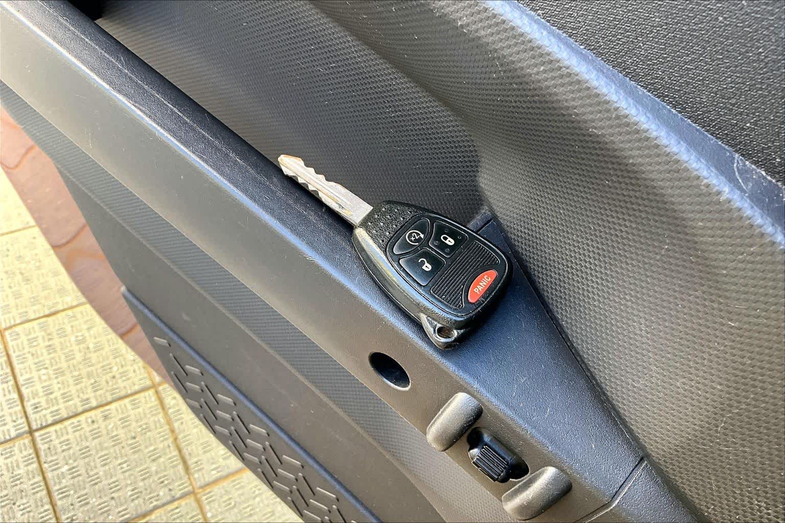 Thumbnail: 2010 Jeep Wrangler - 20