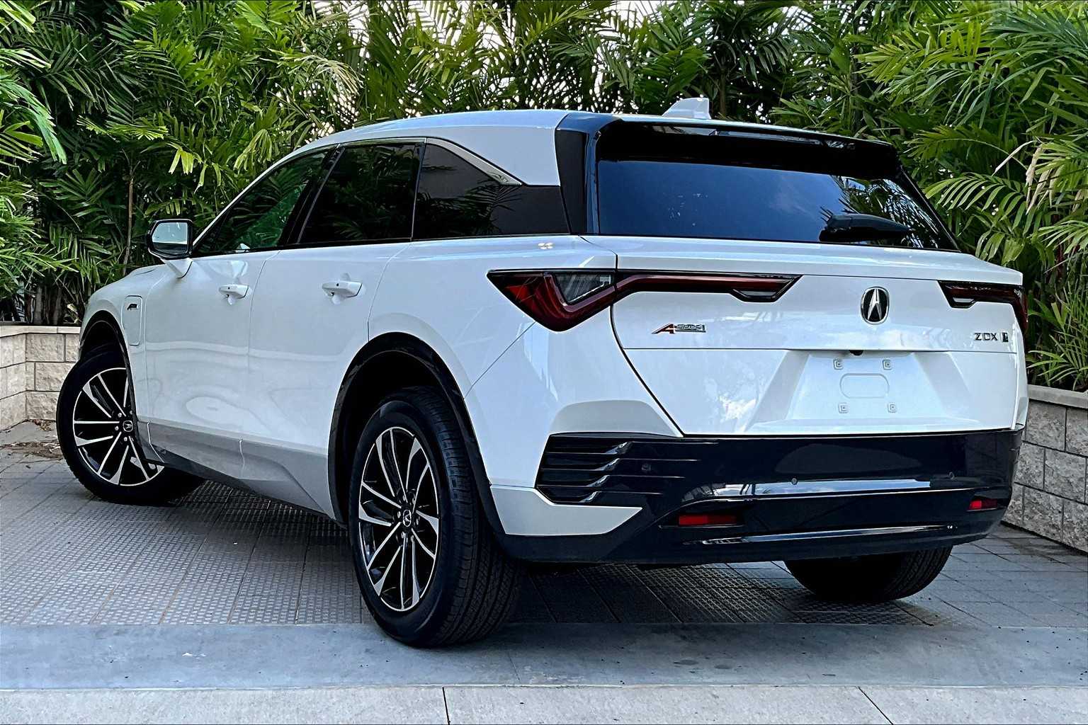 Thumbnail: 2024 Acura ZDX - 5