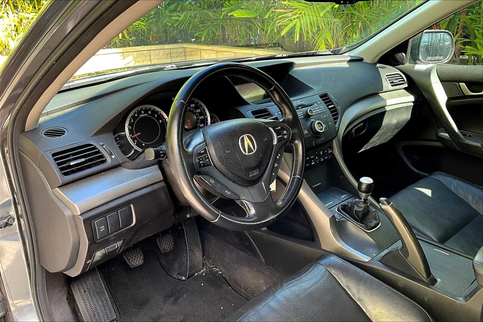 Thumbnail: 2010 Acura TSX - 3