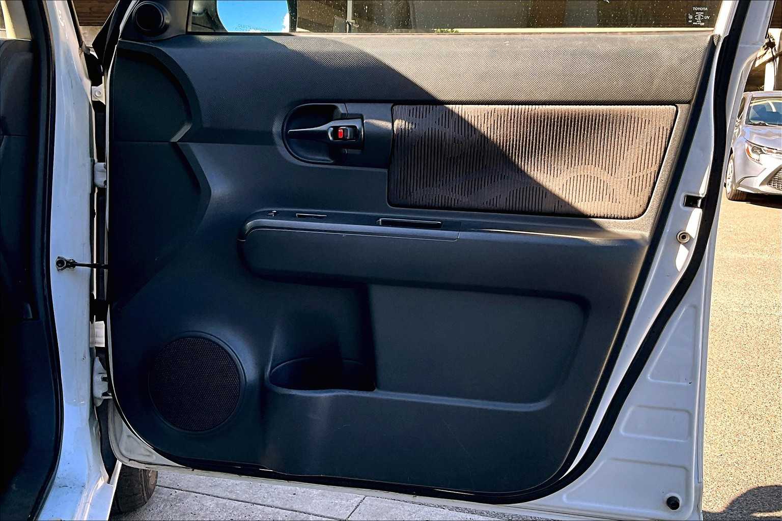 Thumbnail: 2014 Scion xB - 28