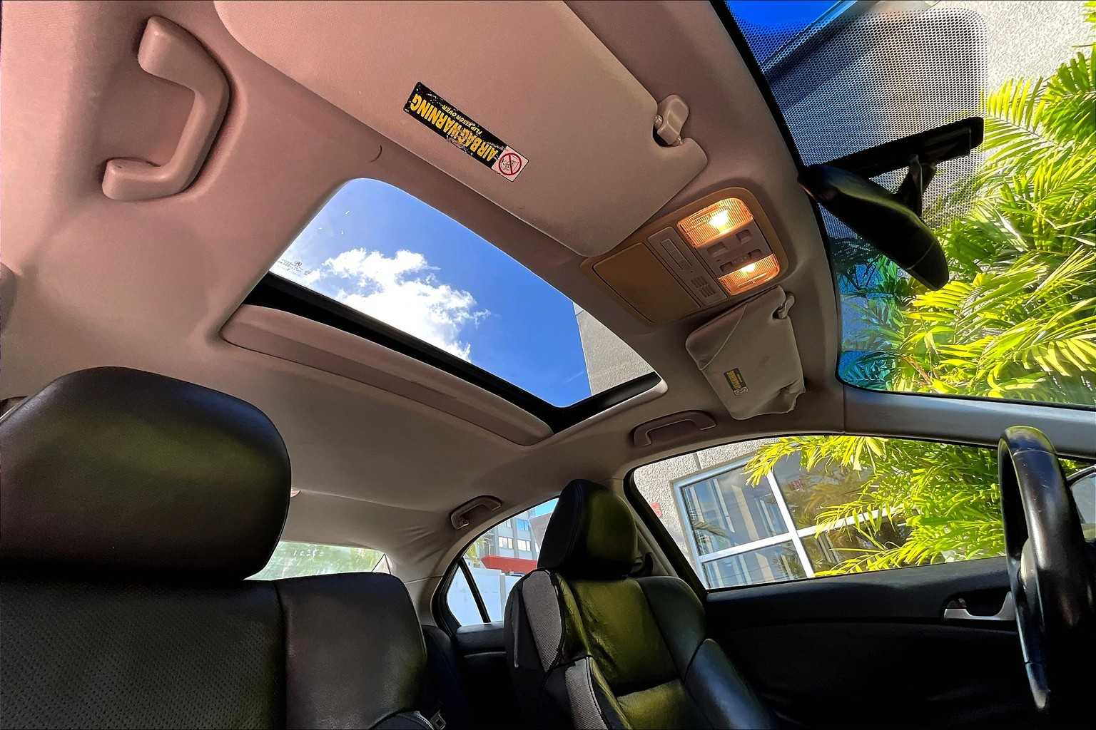 Thumbnail: 2010 Acura TSX - 31