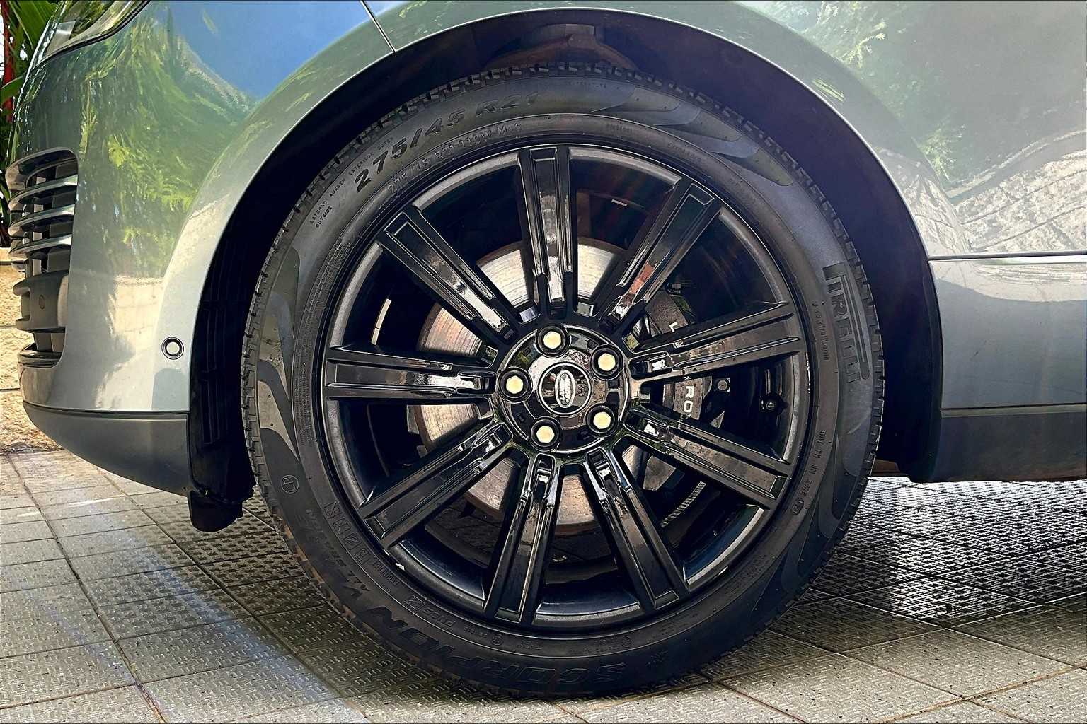 Thumbnail: 2021 Land Rover Range Rover - 9