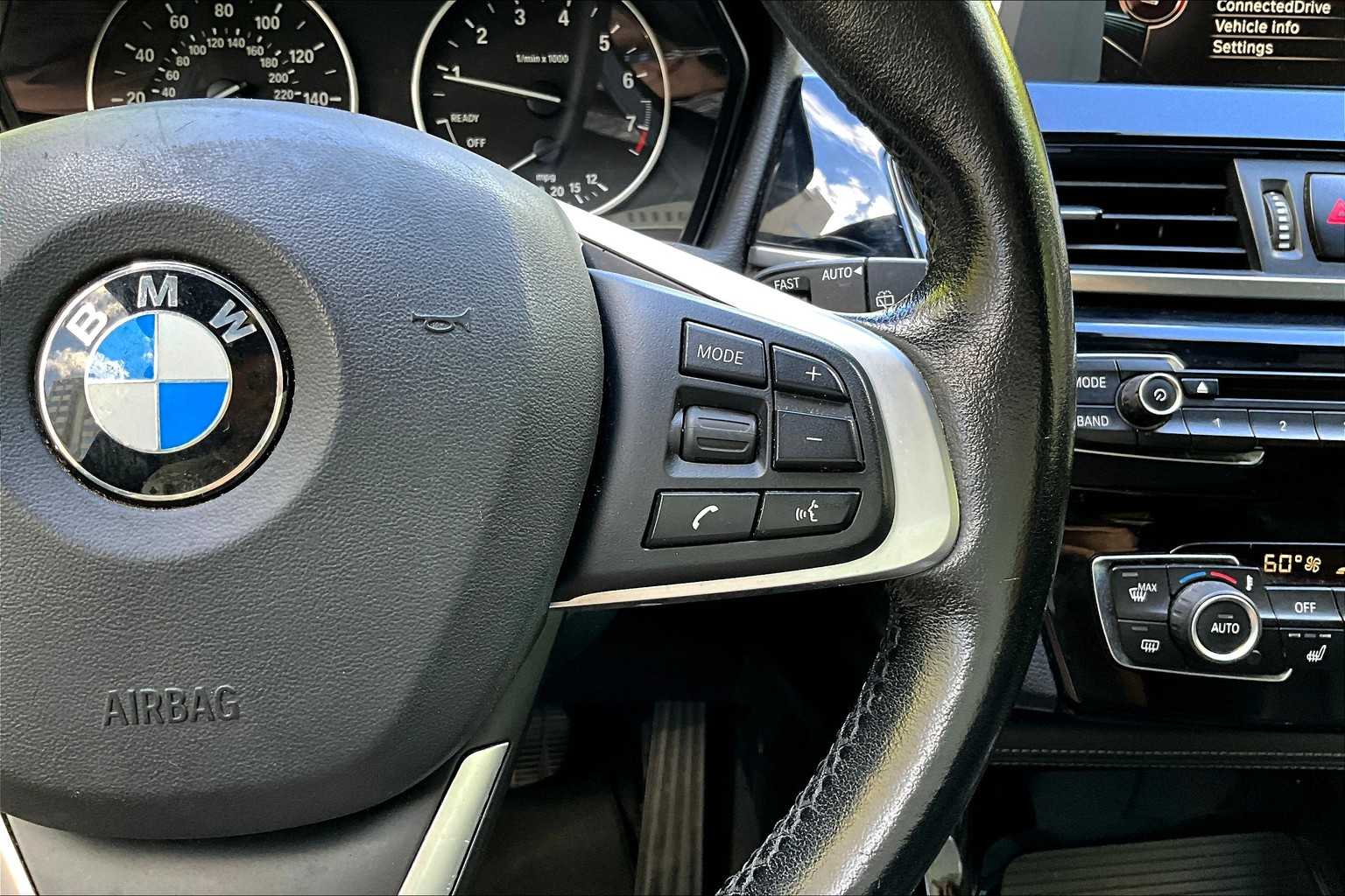 Thumbnail: 2016 BMW X1 - 26