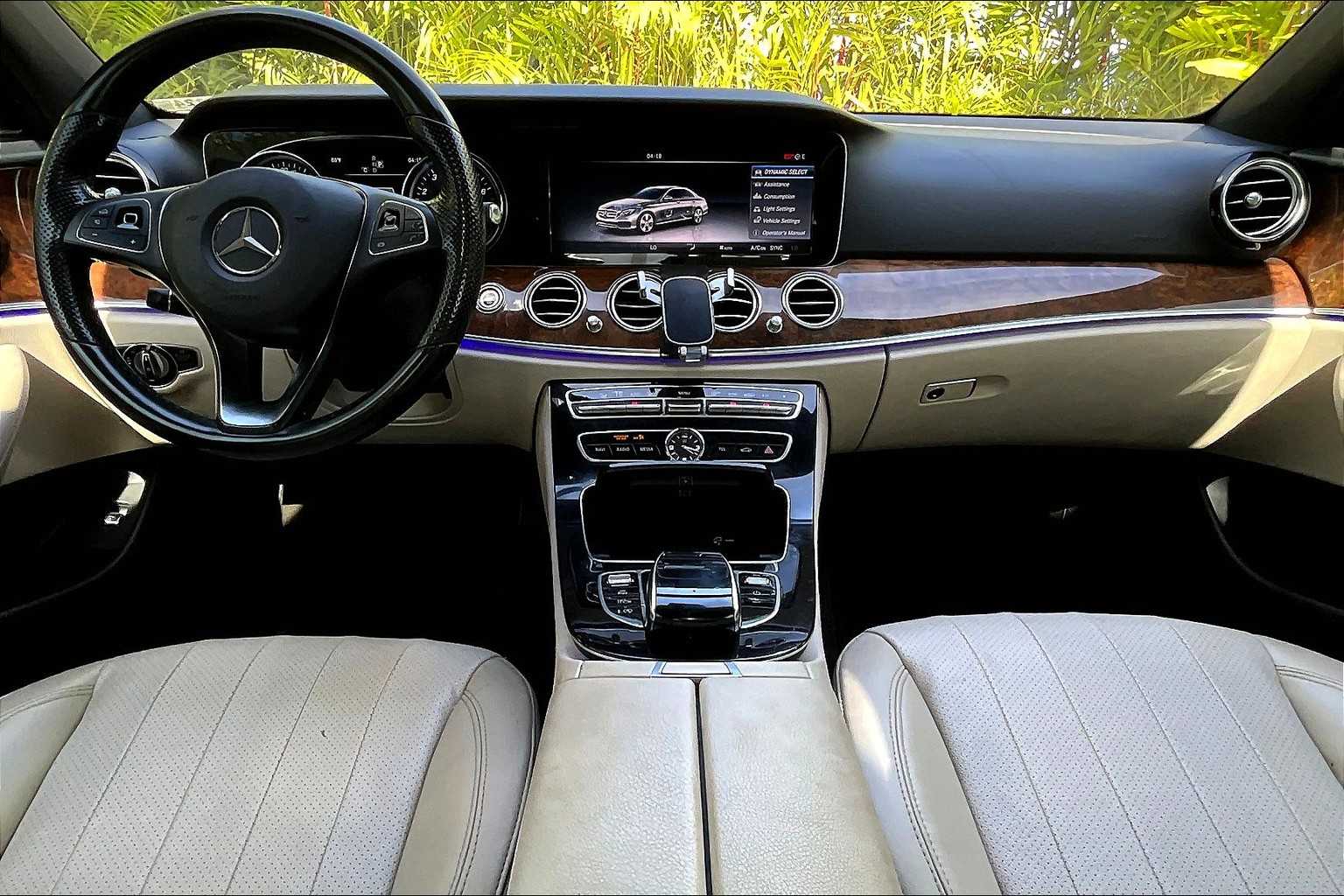 Thumbnail: 2017 Mercedes-Benz E-Class - 11