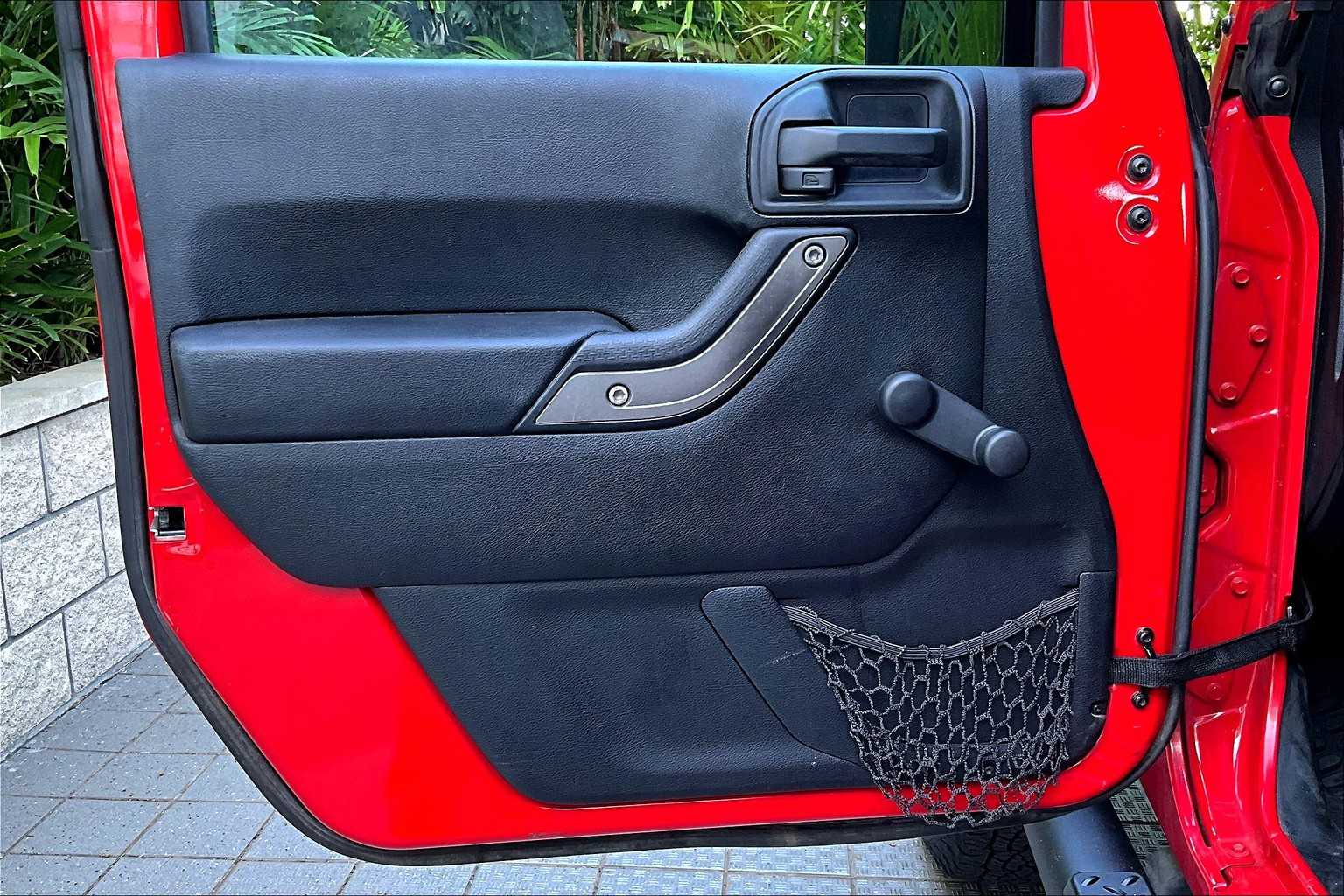 Thumbnail: 2017 Jeep Wrangler - 28