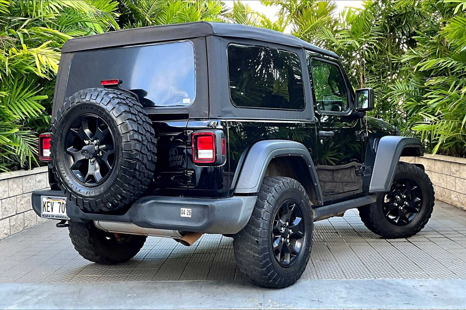 Thumbnail: 2022 Jeep Wrangler - 23