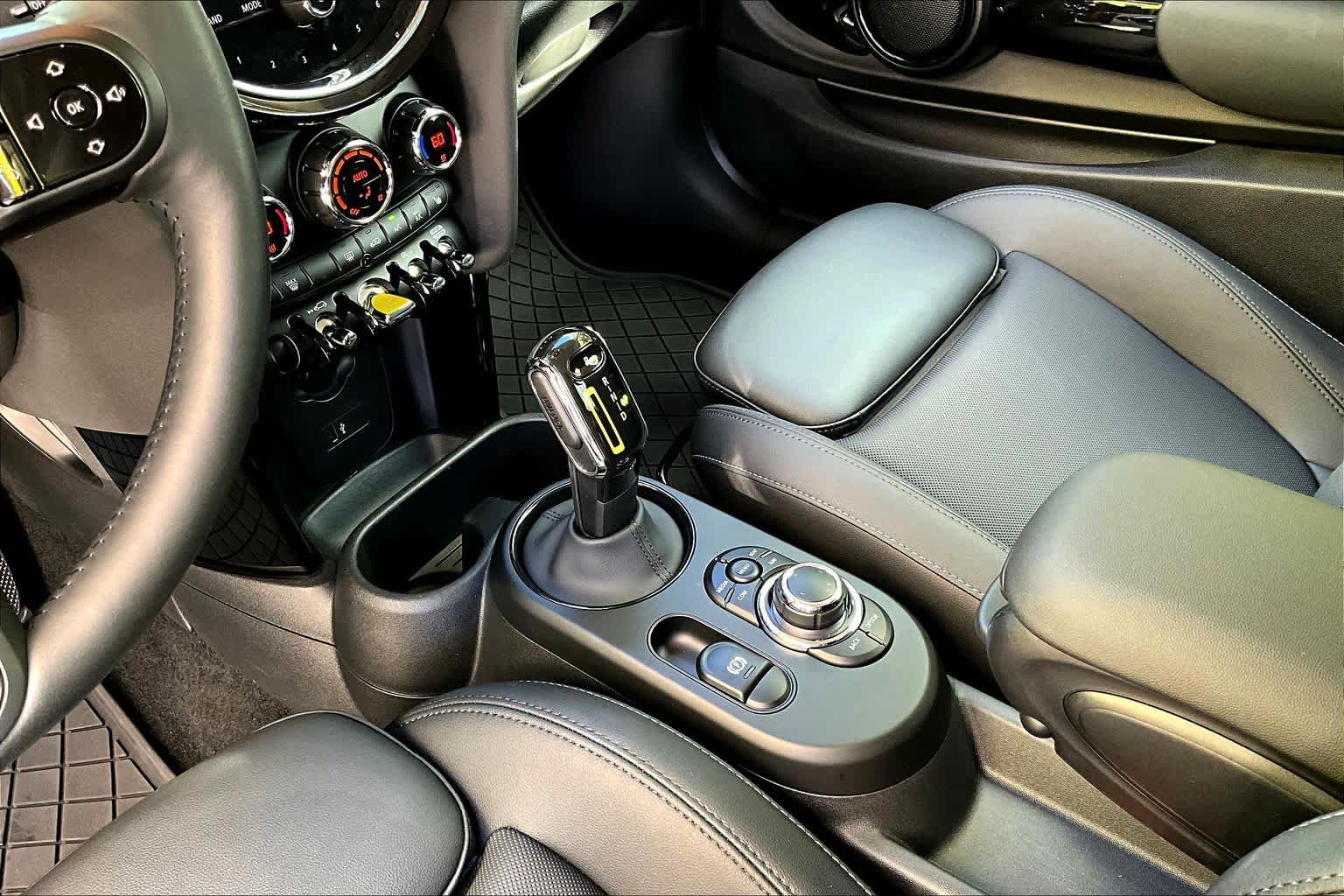 Thumbnail: 2024 MINI Cooper Hardtop - 16
