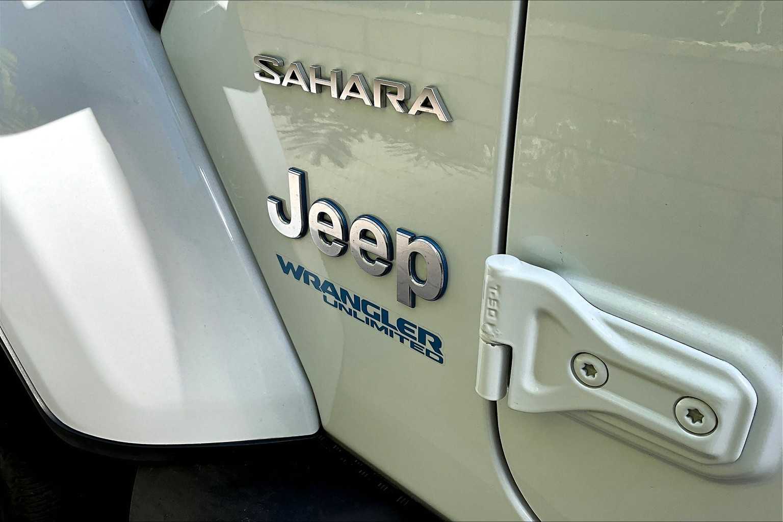 Thumbnail: 2021 Jeep Wrangler - 8