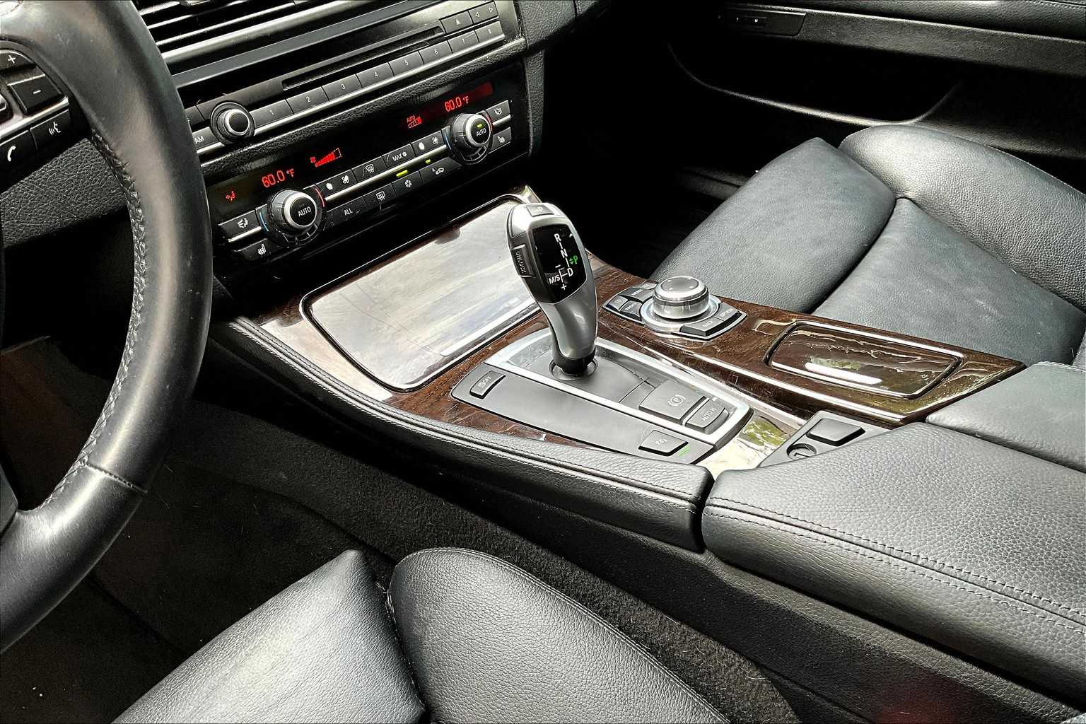 Thumbnail: 2011 BMW 5 Series - 17