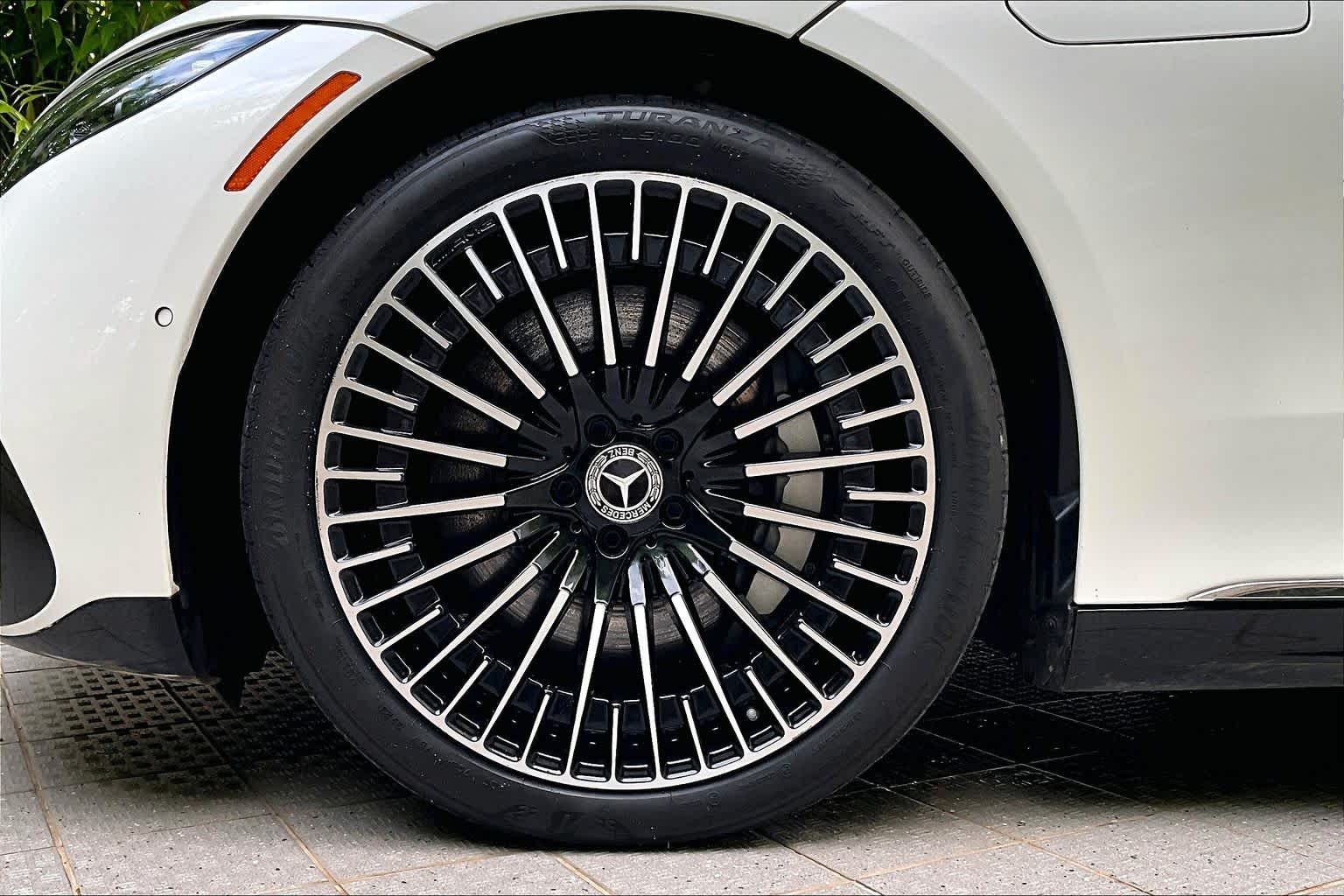 Thumbnail: 2022 Mercedes-Benz EQS - 9