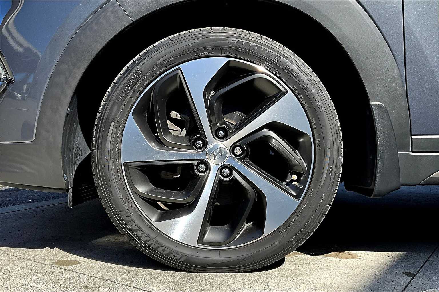 Thumbnail: 2016 Hyundai Tucson - 8