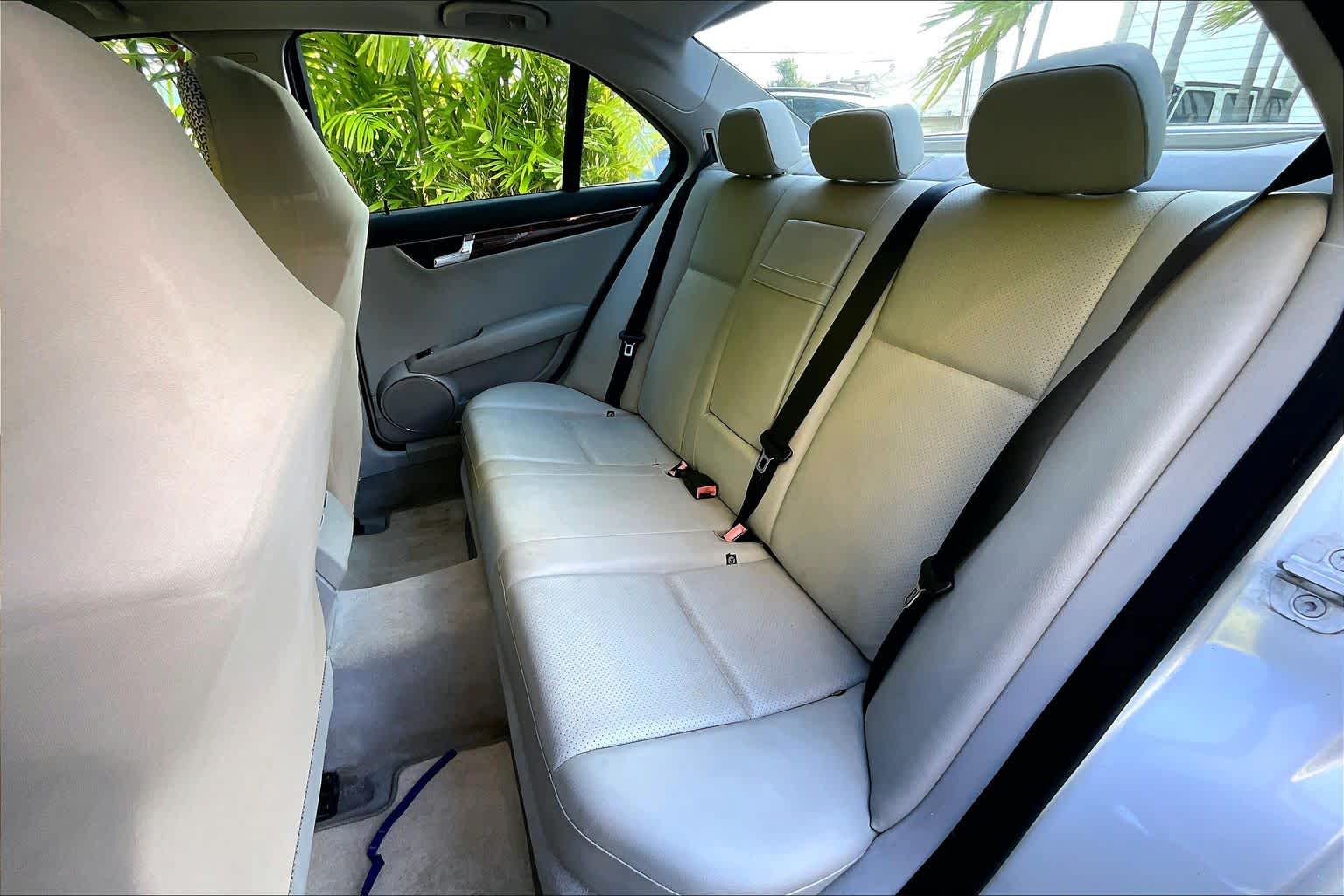 Thumbnail: 2009 Mercedes-Benz C-Class - 30