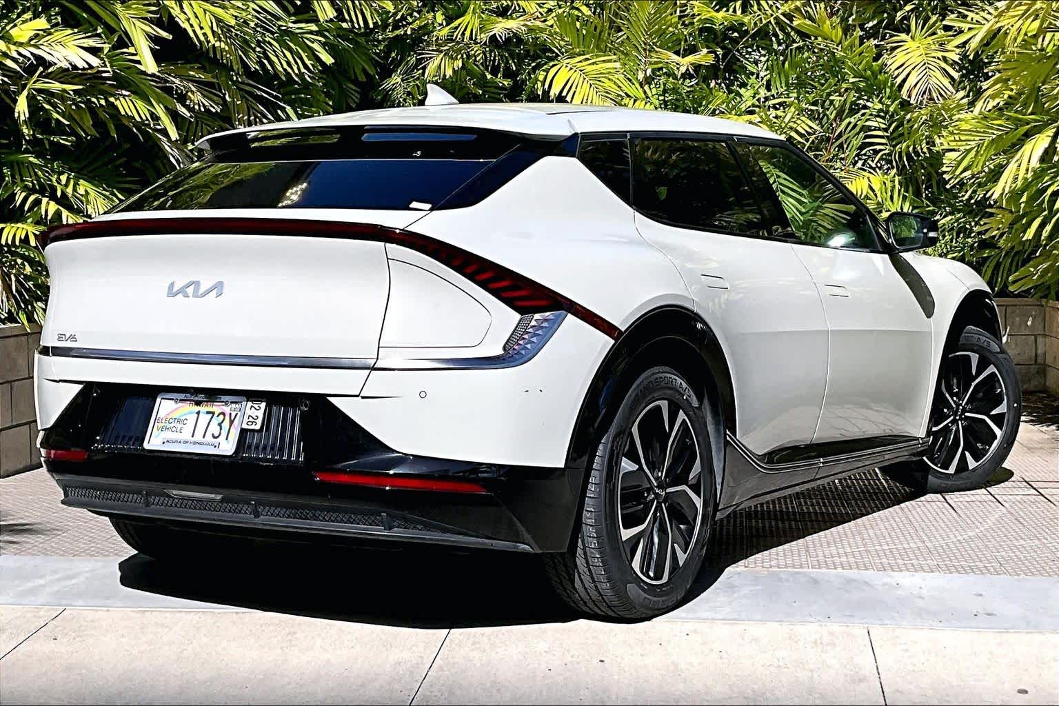 Thumbnail: 2022 Kia EV6 - 23