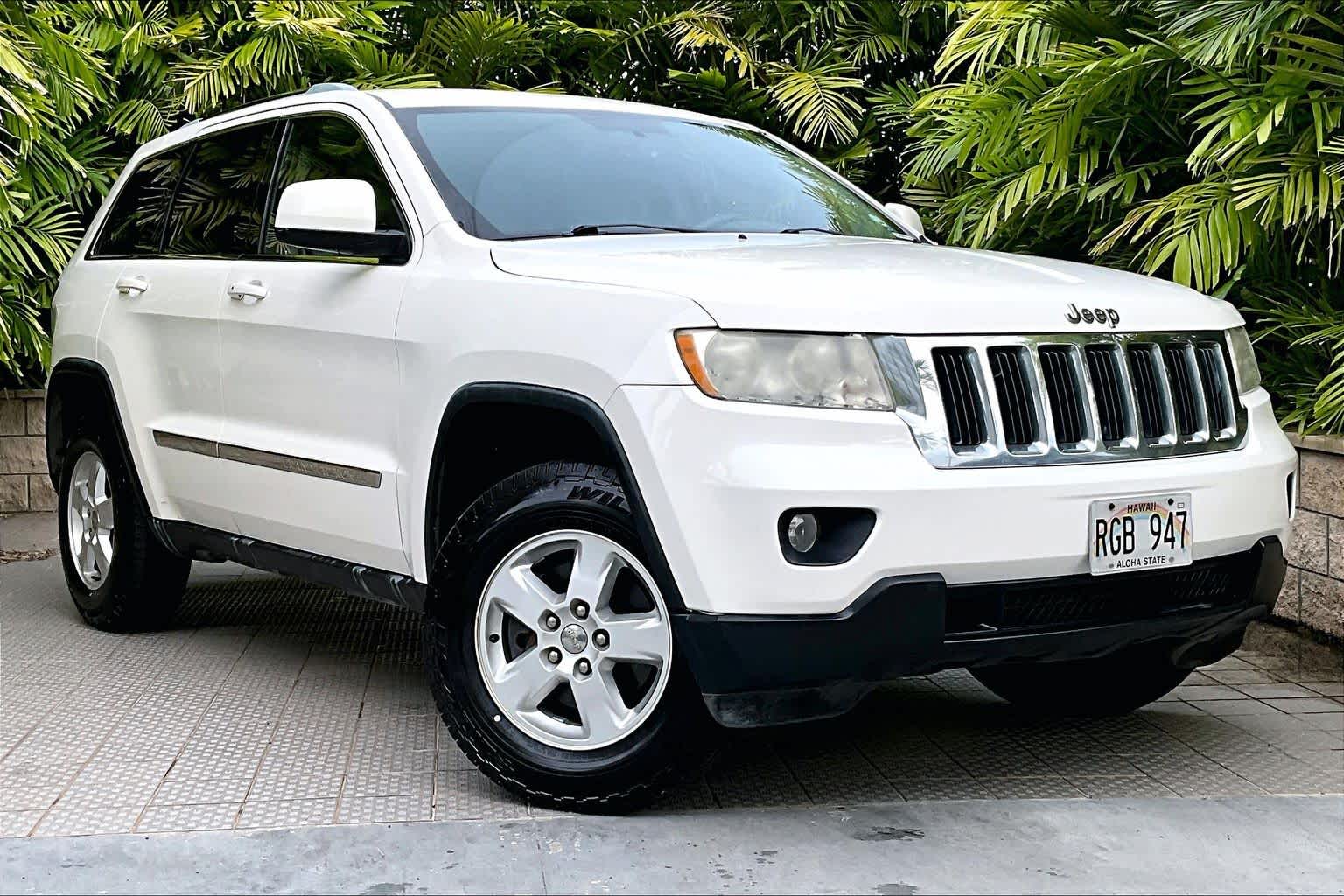 Thumbnail: 2011 Jeep Grand Cherokee - 22