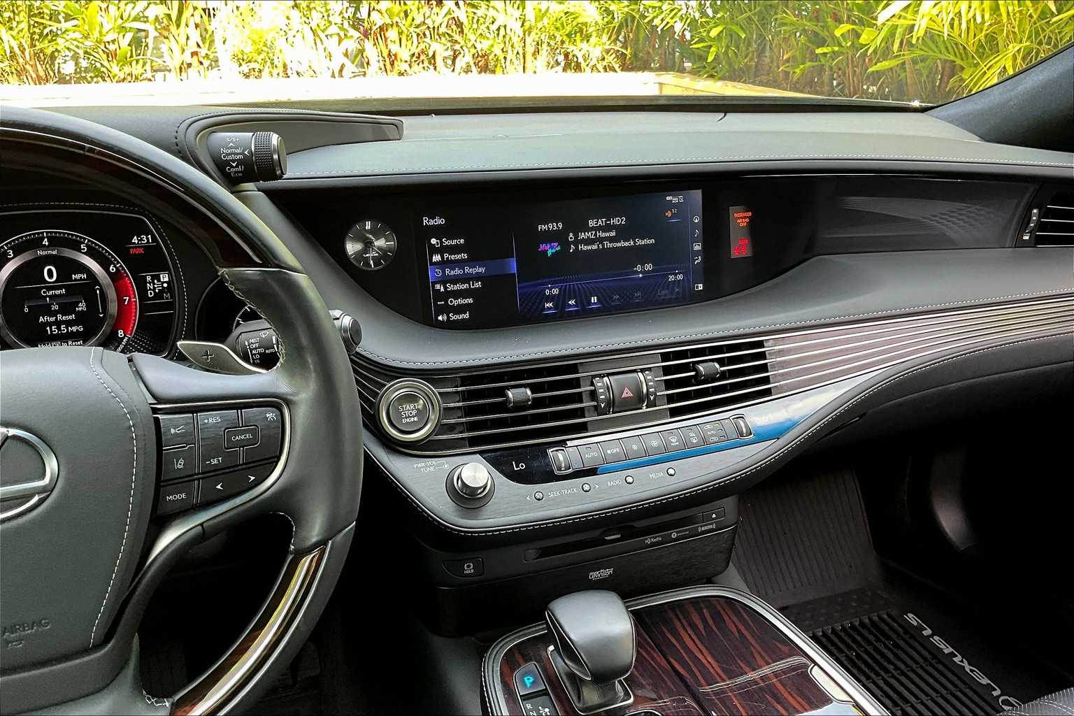 Thumbnail: 2018 Lexus LS - 15