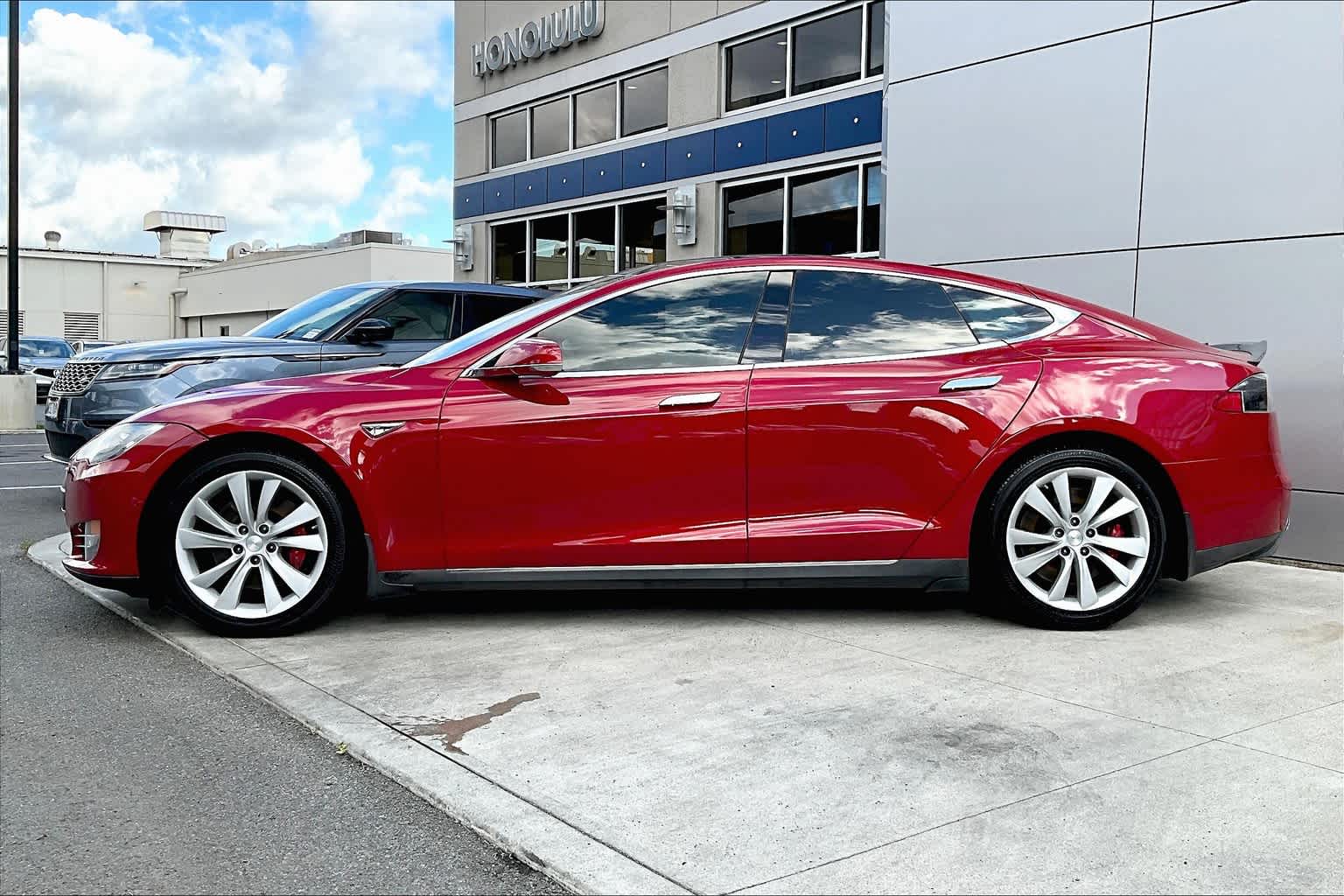 2015 Tesla Model S  3