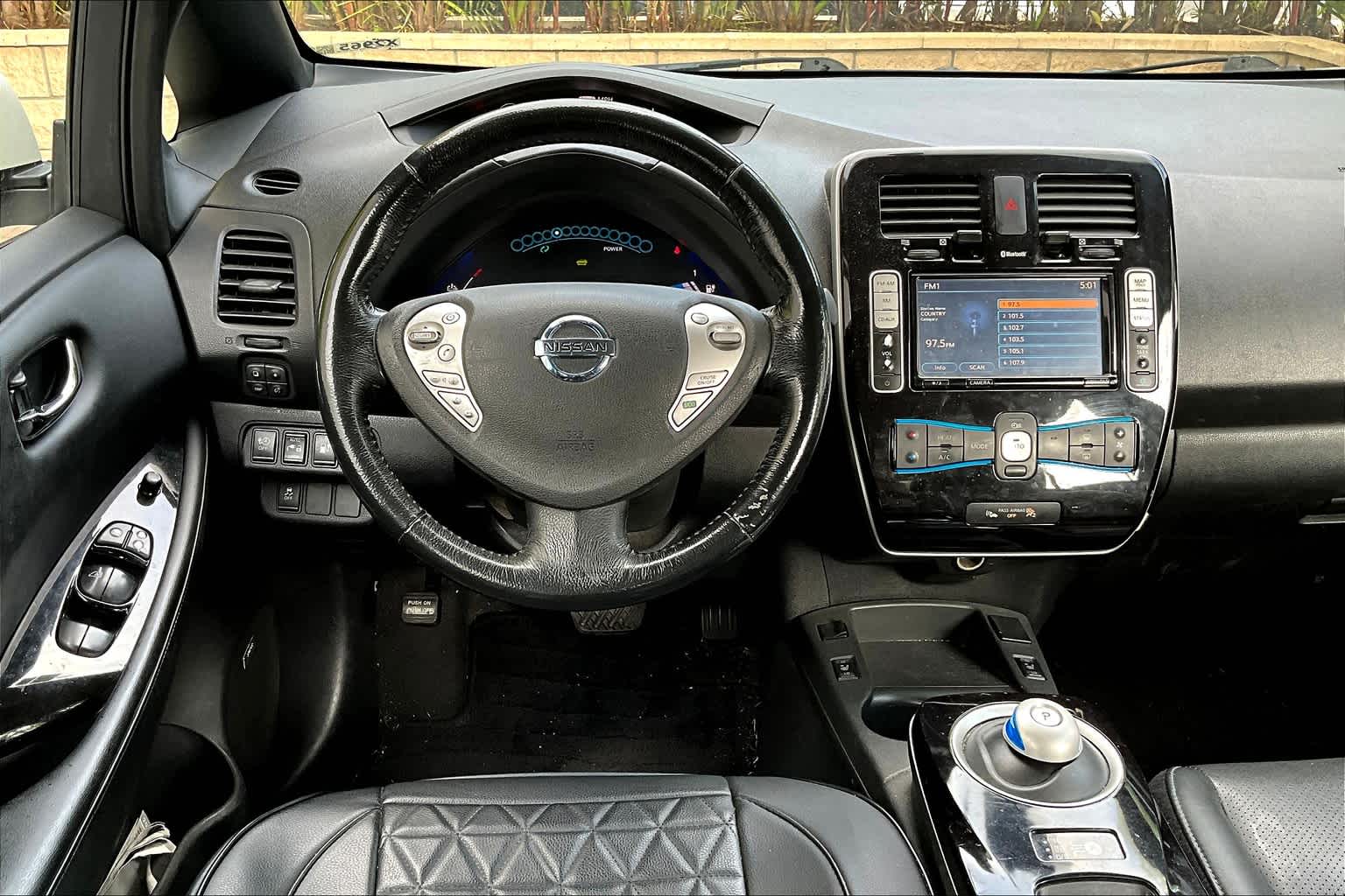 2013 Nissan Leaf SL 14