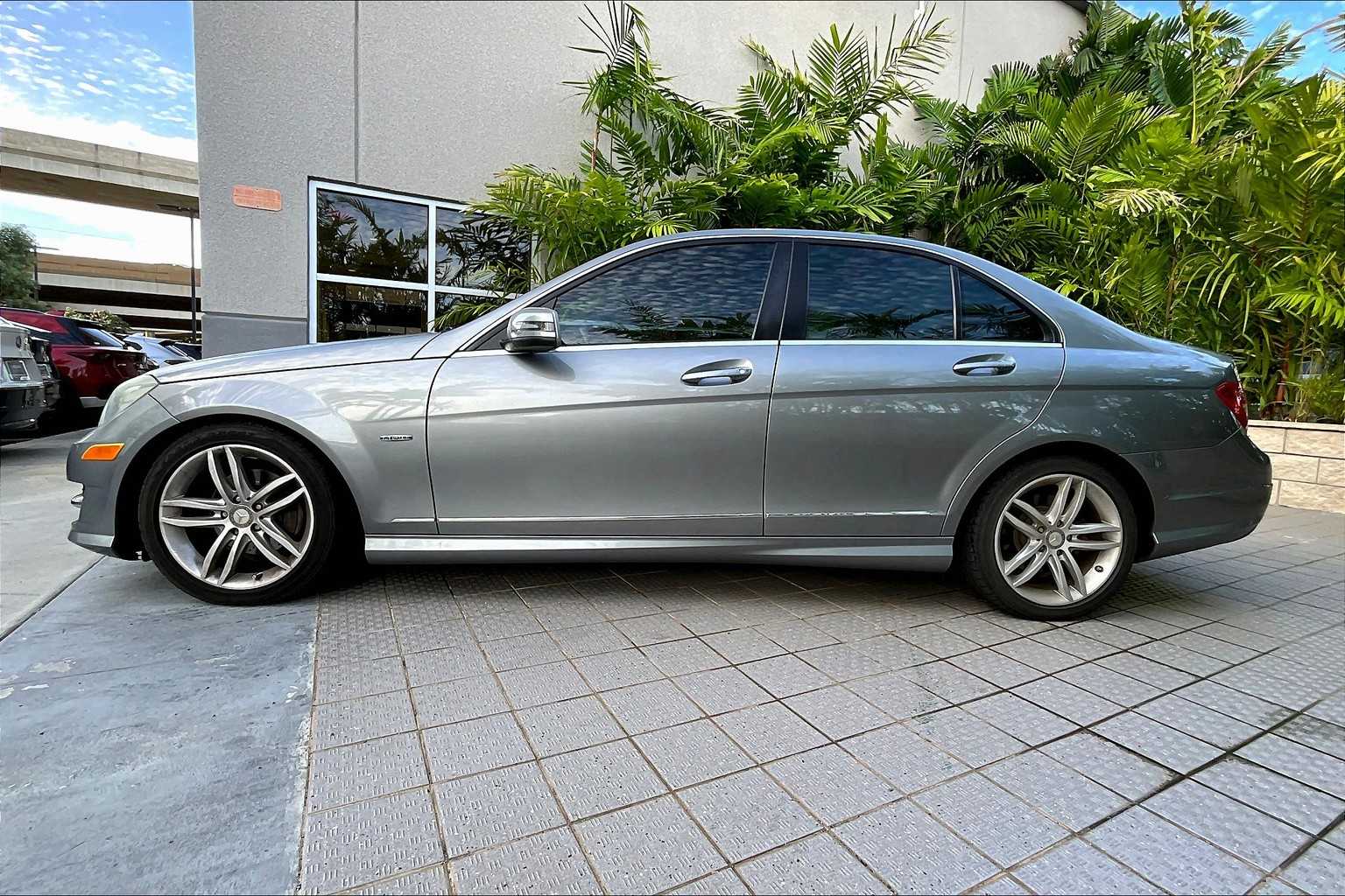 Thumbnail: 2012 Mercedes-Benz C-Class - 4