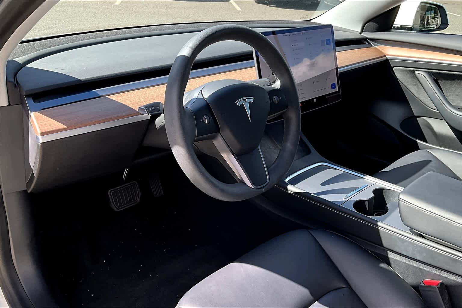 Used 2021 Tesla Model 3 Base with VIN 5YJ3E1EA6MF031041 for sale in Honolulu, HI