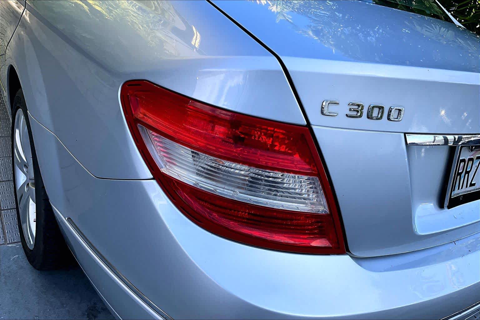 Thumbnail: 2009 Mercedes-Benz C-Class - 33