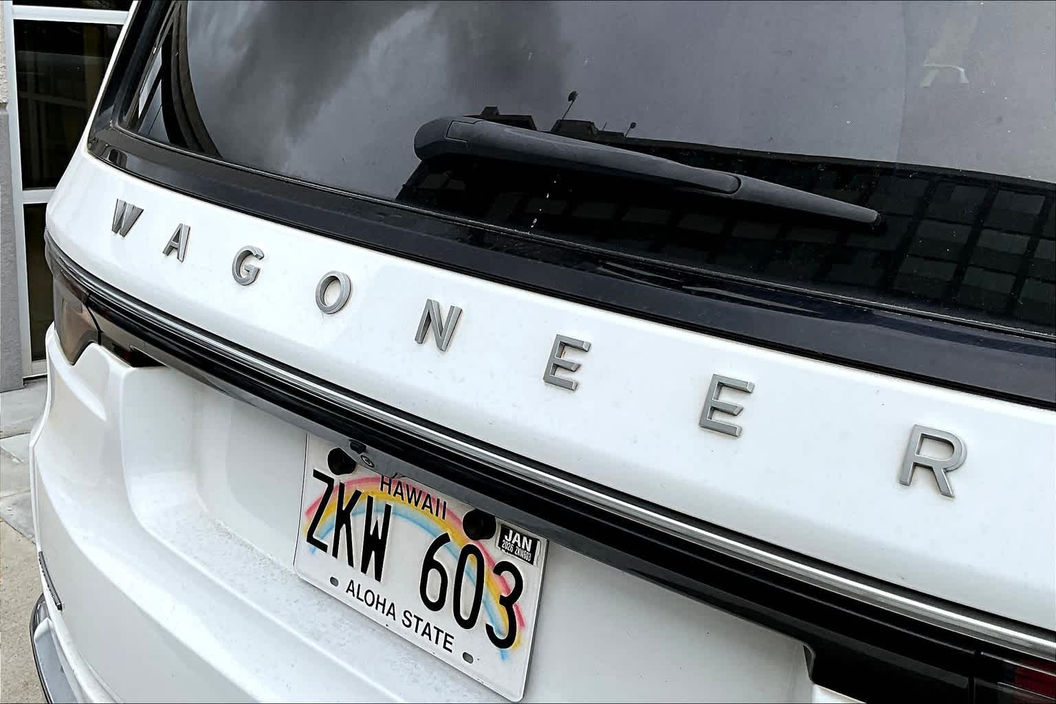 Thumbnail: 2022 Jeep Wagoneer - 7