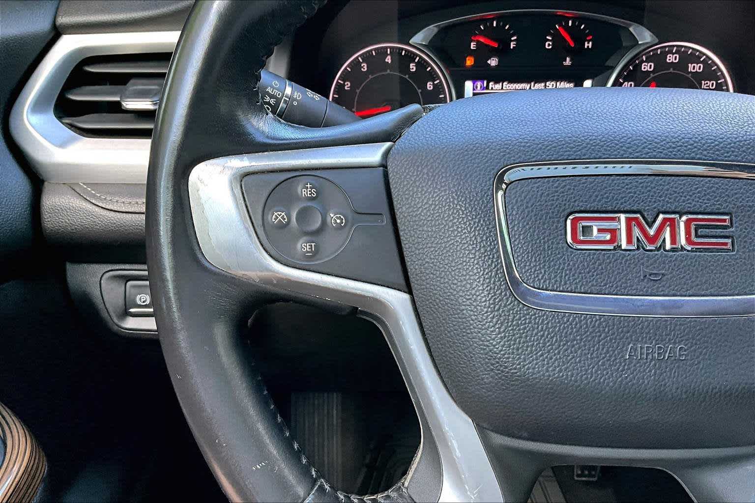 Thumbnail: 2017 GMC Acadia - 25