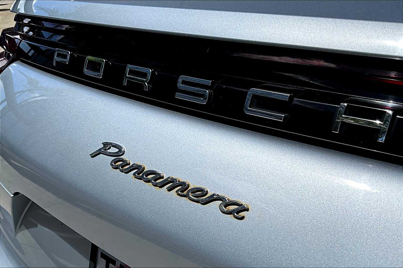 Thumbnail: 2018 Porsche Panamera - 7