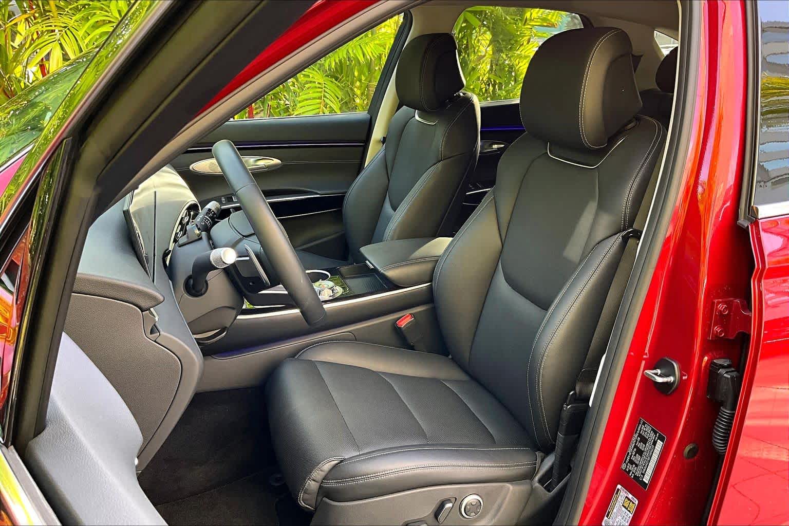 Thumbnail: 2026 Genesis GV70 - 12