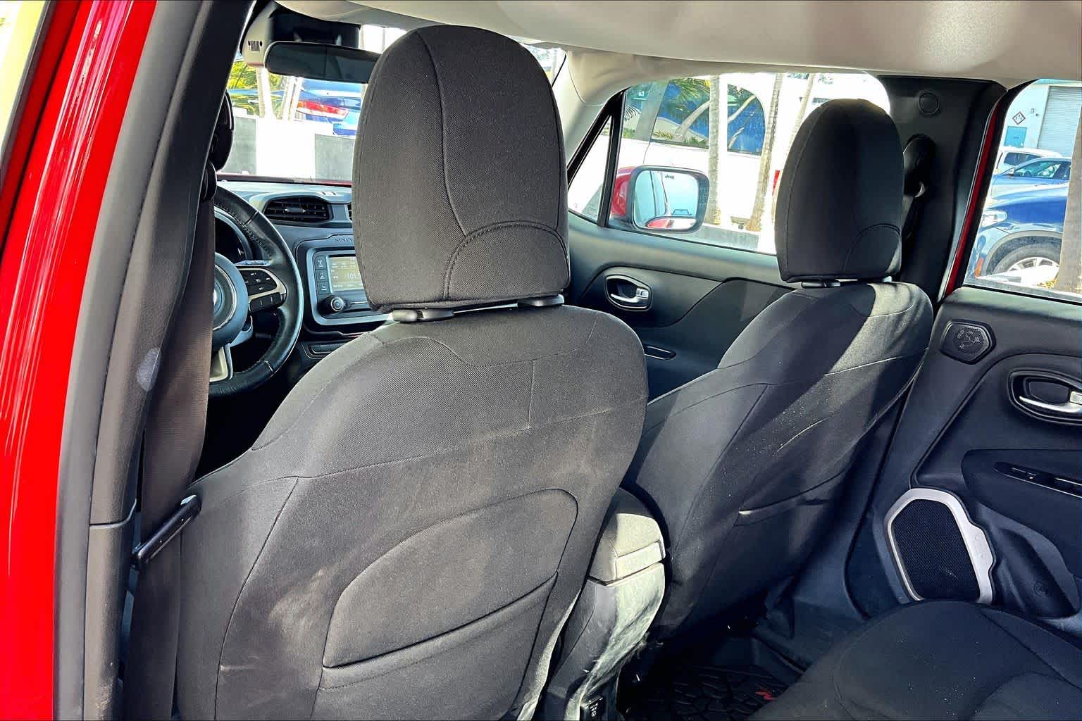 Thumbnail: 2015 Jeep Renegade - 13