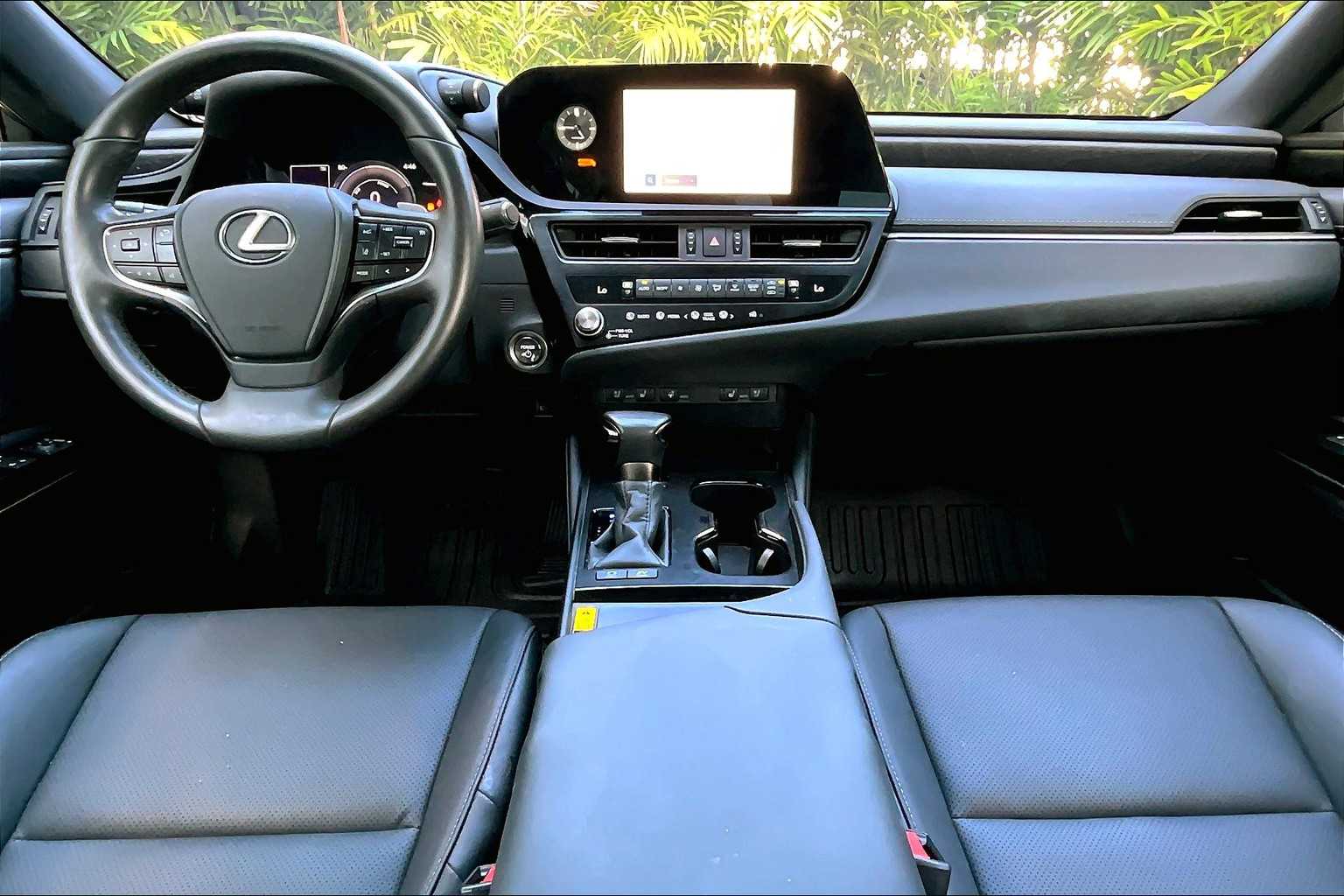 Thumbnail: 2024 Lexus ES - 11