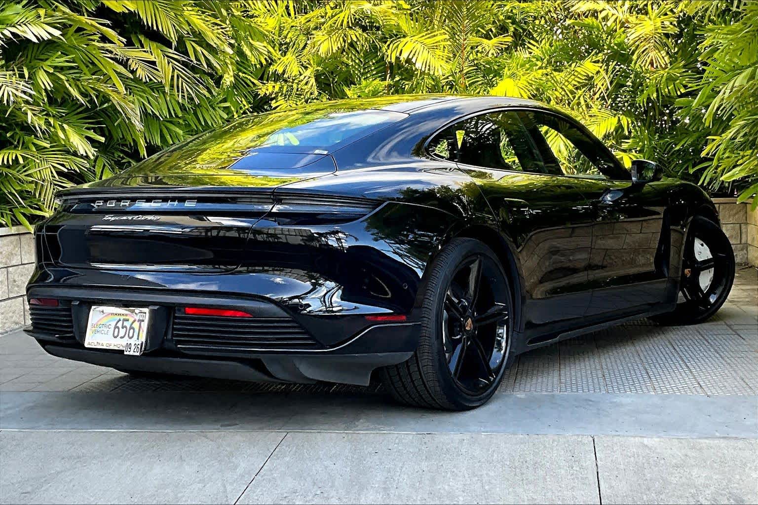 Thumbnail: 2020 Porsche Taycan - 23