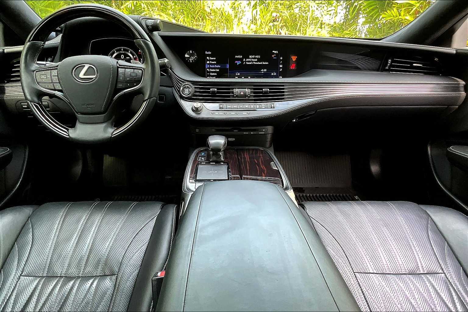 Thumbnail: 2018 Lexus LS - 10