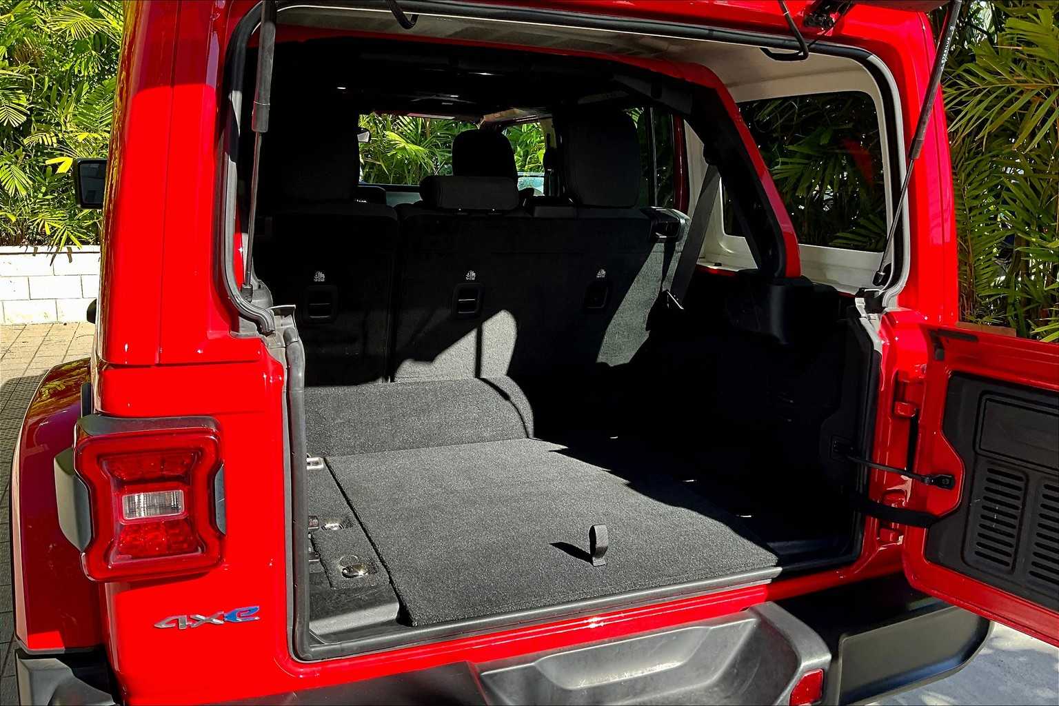Thumbnail: 2024 Jeep Wrangler - 19