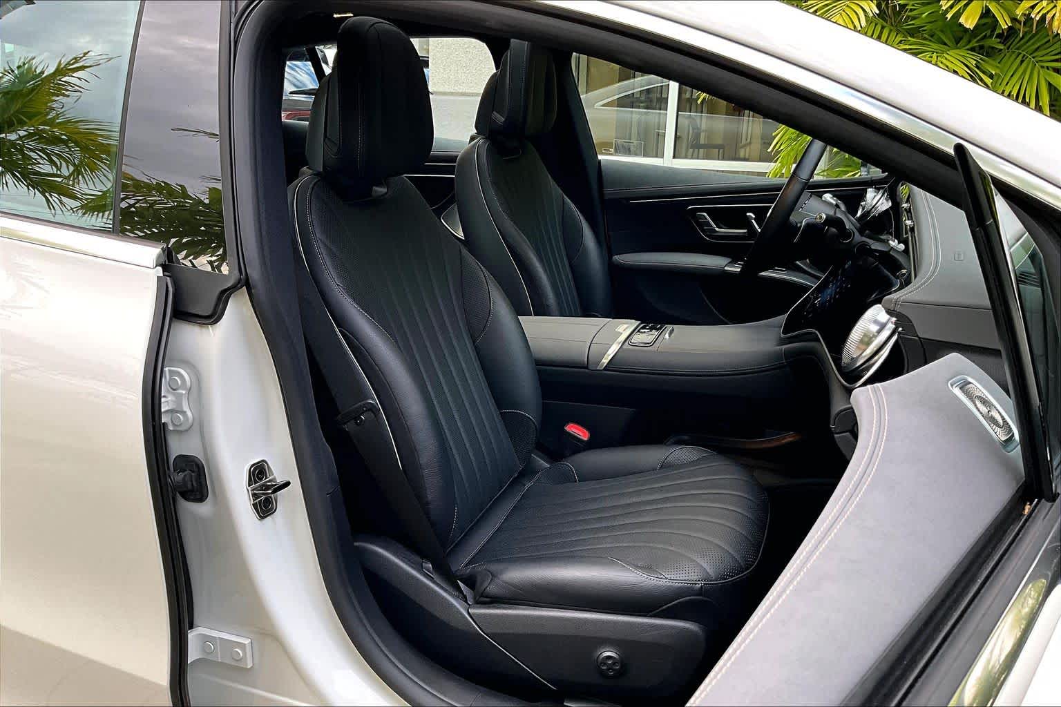 Thumbnail: 2022 Mercedes-Benz EQS - 14