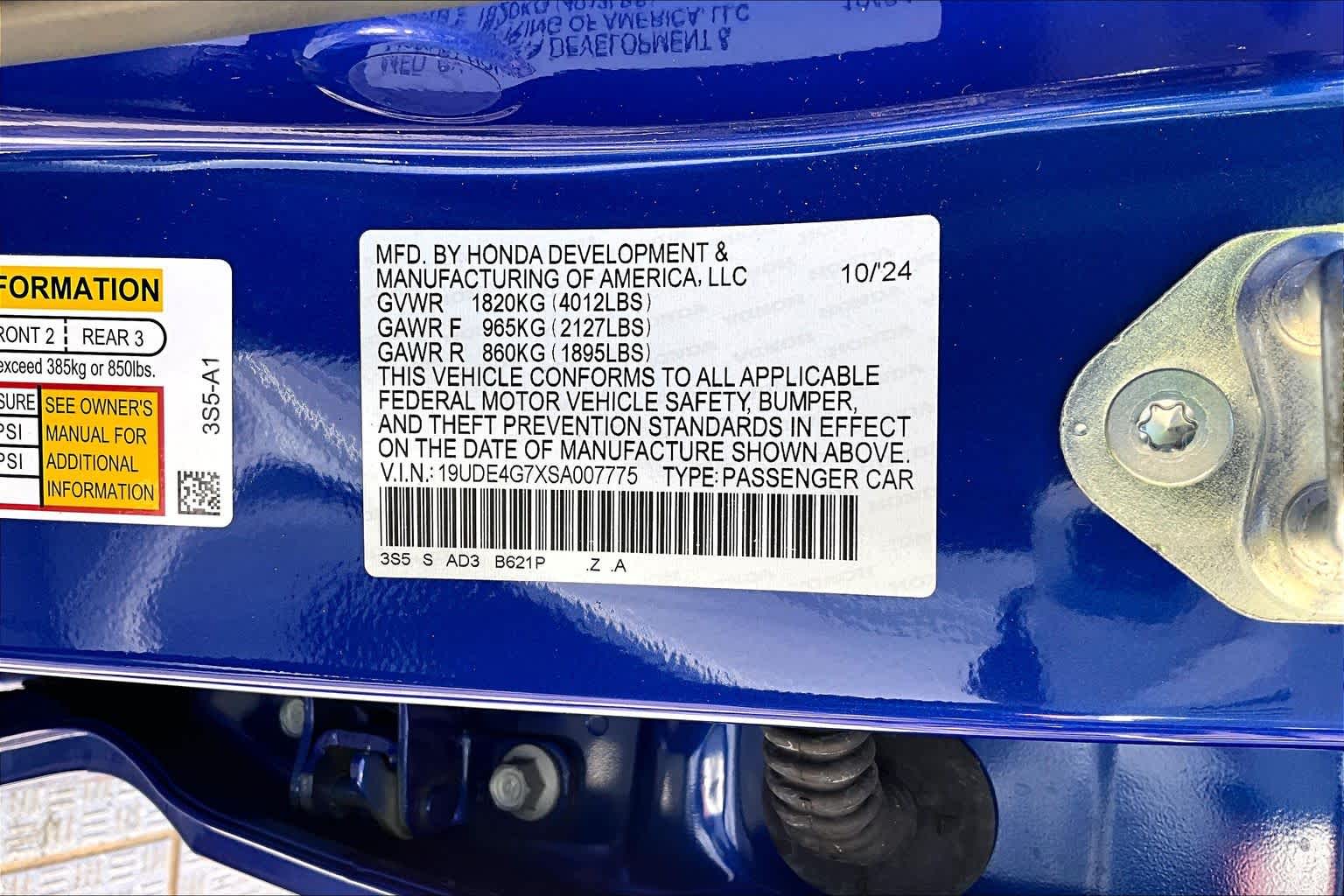 Thumbnail: 2025 Acura Integra - 21