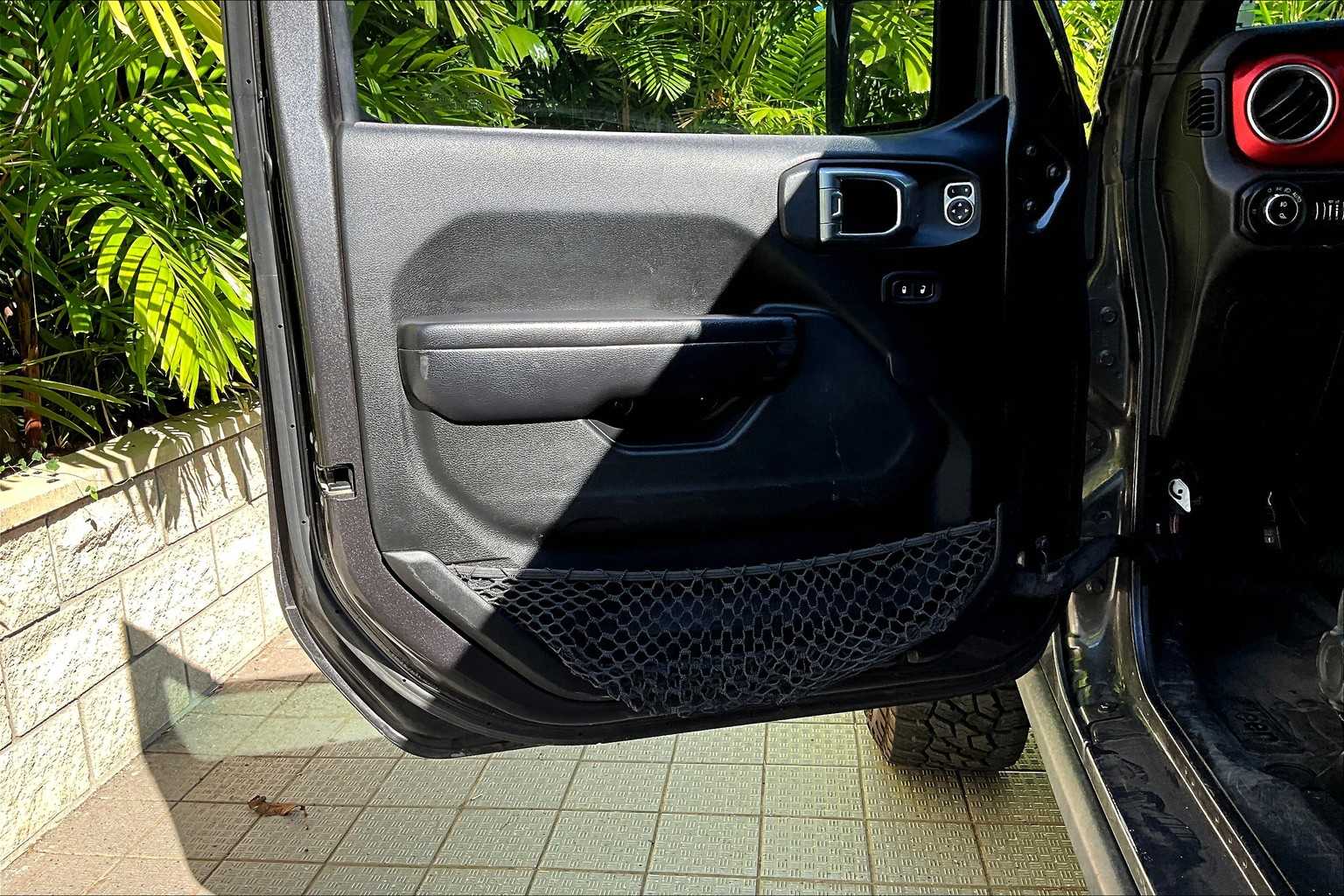 Thumbnail: 2021 Jeep Gladiator - 28