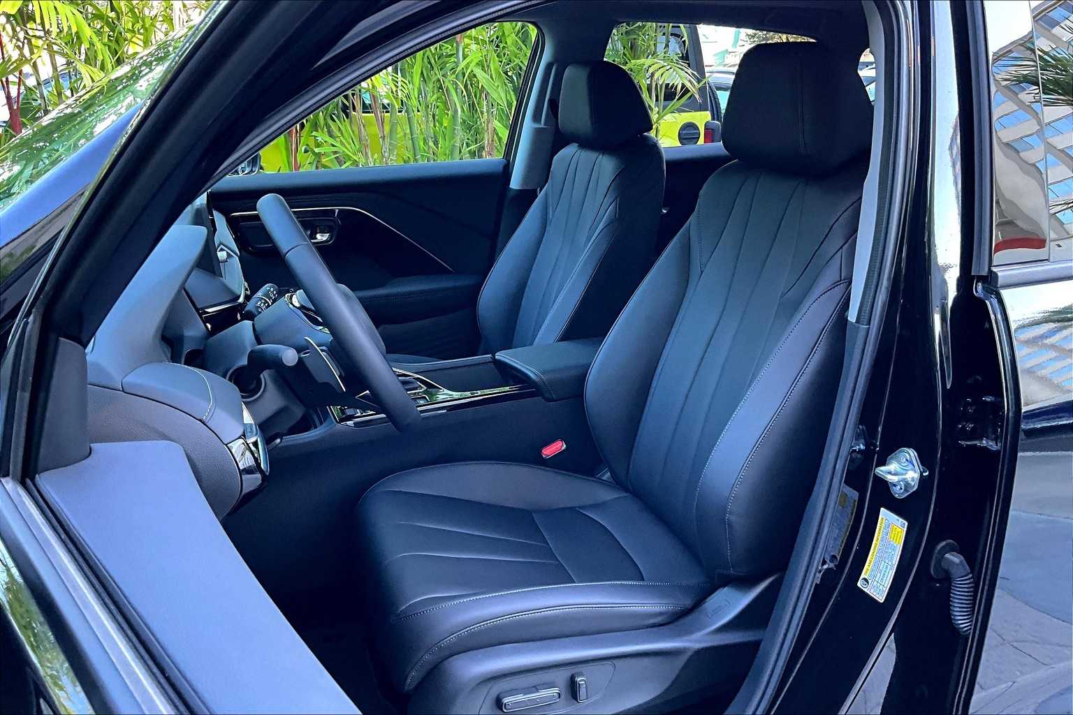 2025 Acura ADX  11