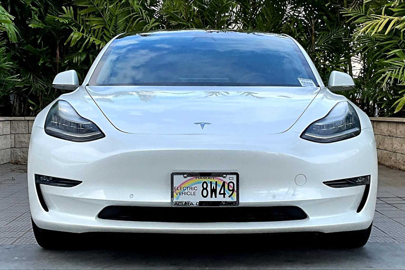 Thumbnail: 2018 Tesla Model 3 - 6