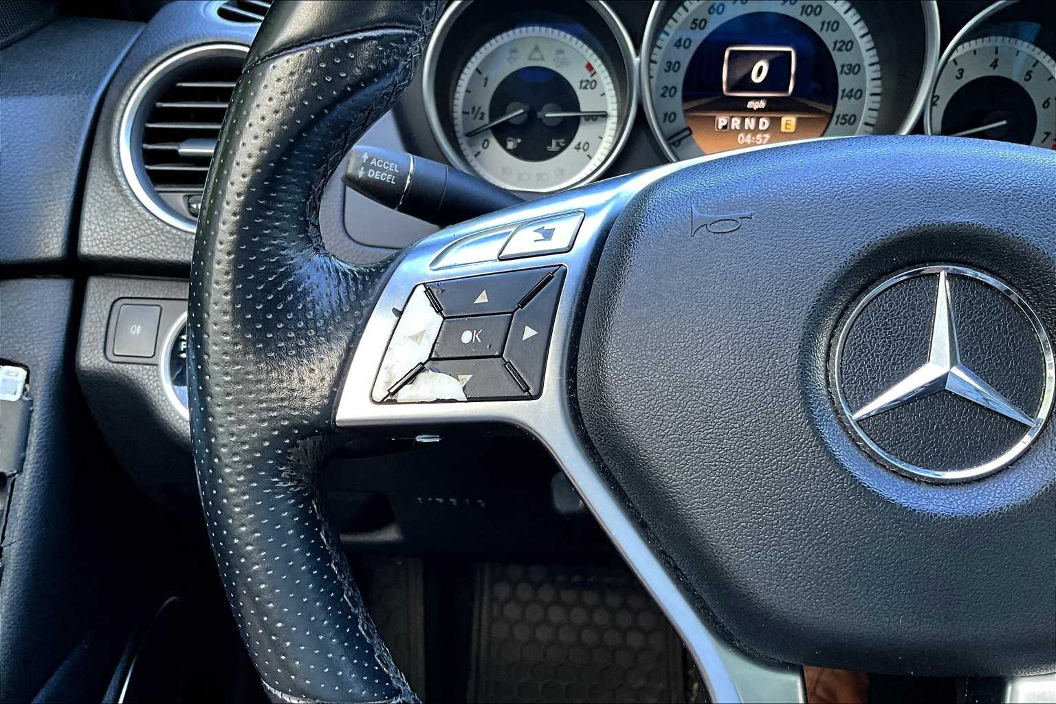 Thumbnail: 2012 Mercedes-Benz C-Class - 25