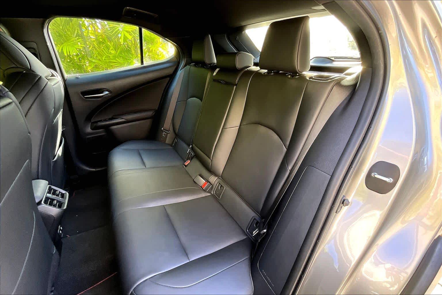 Thumbnail: 2020 Lexus UX - 30