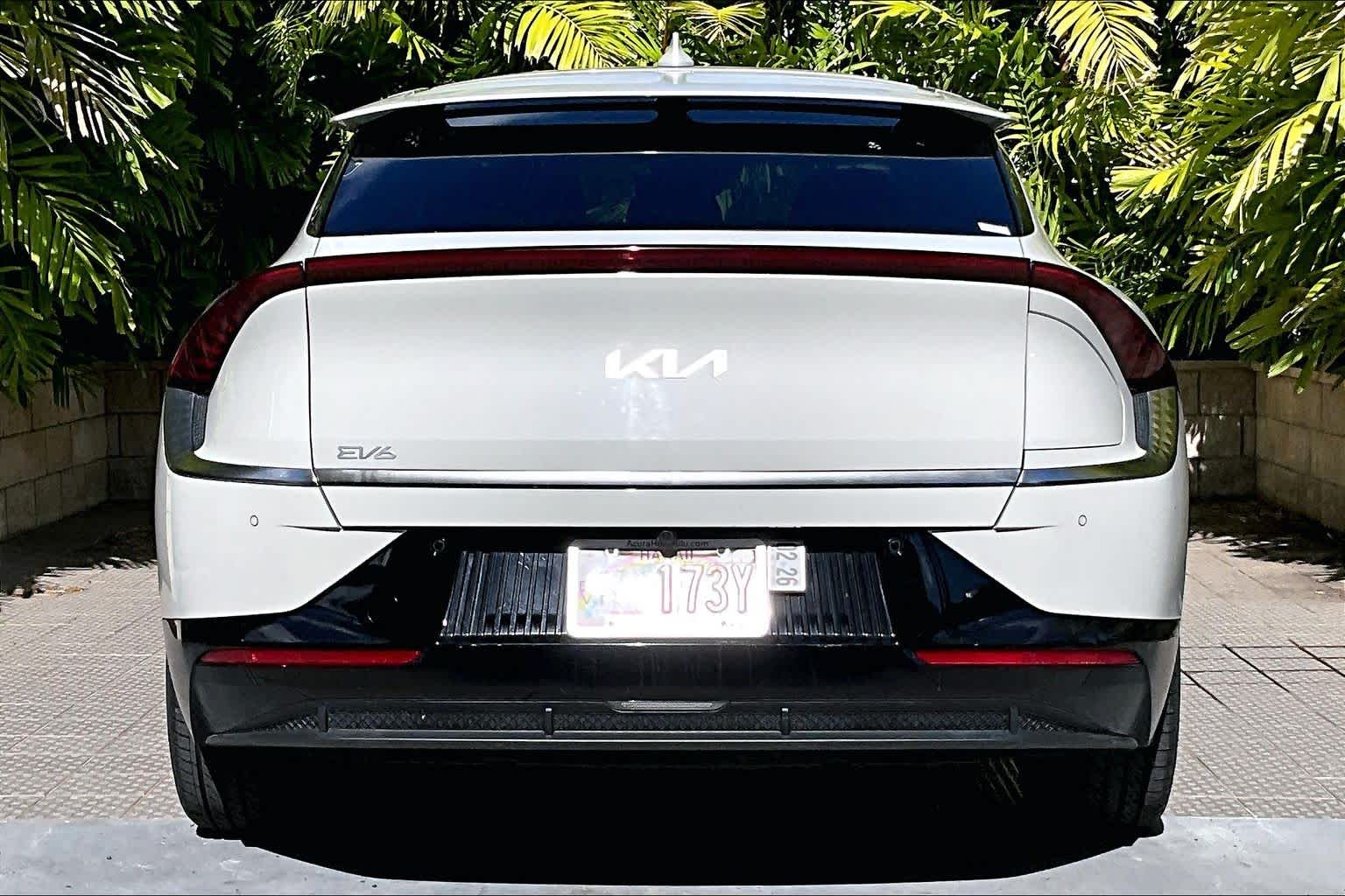 Thumbnail: 2022 Kia EV6 - 6