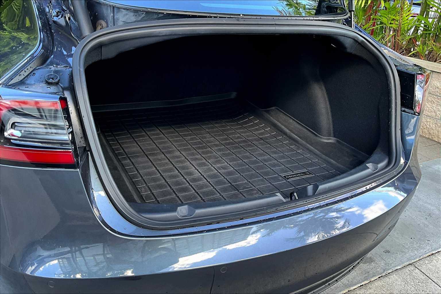 Thumbnail: 2021 Tesla Model 3 - 19