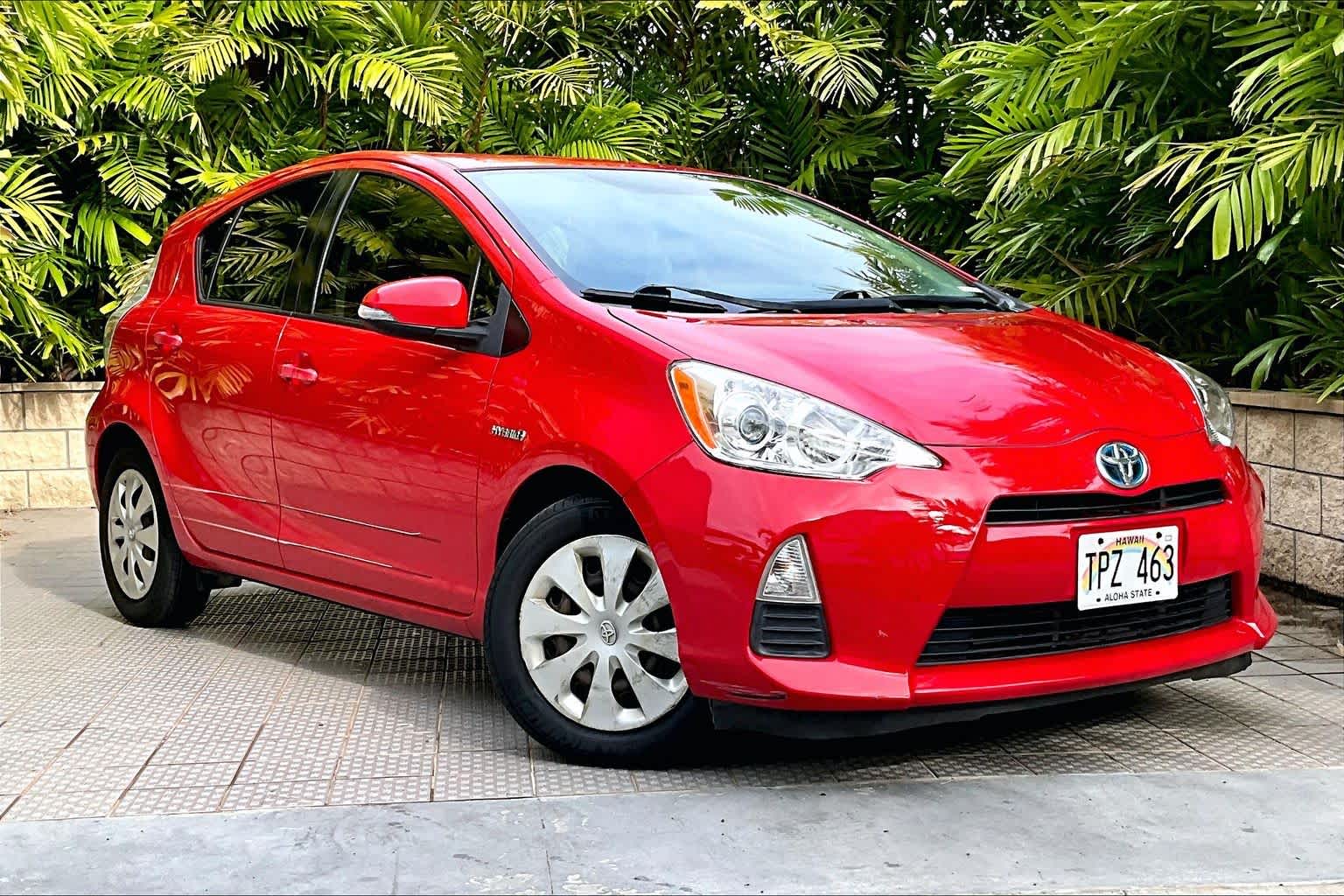 Thumbnail: 2012 Toyota Prius c - 22