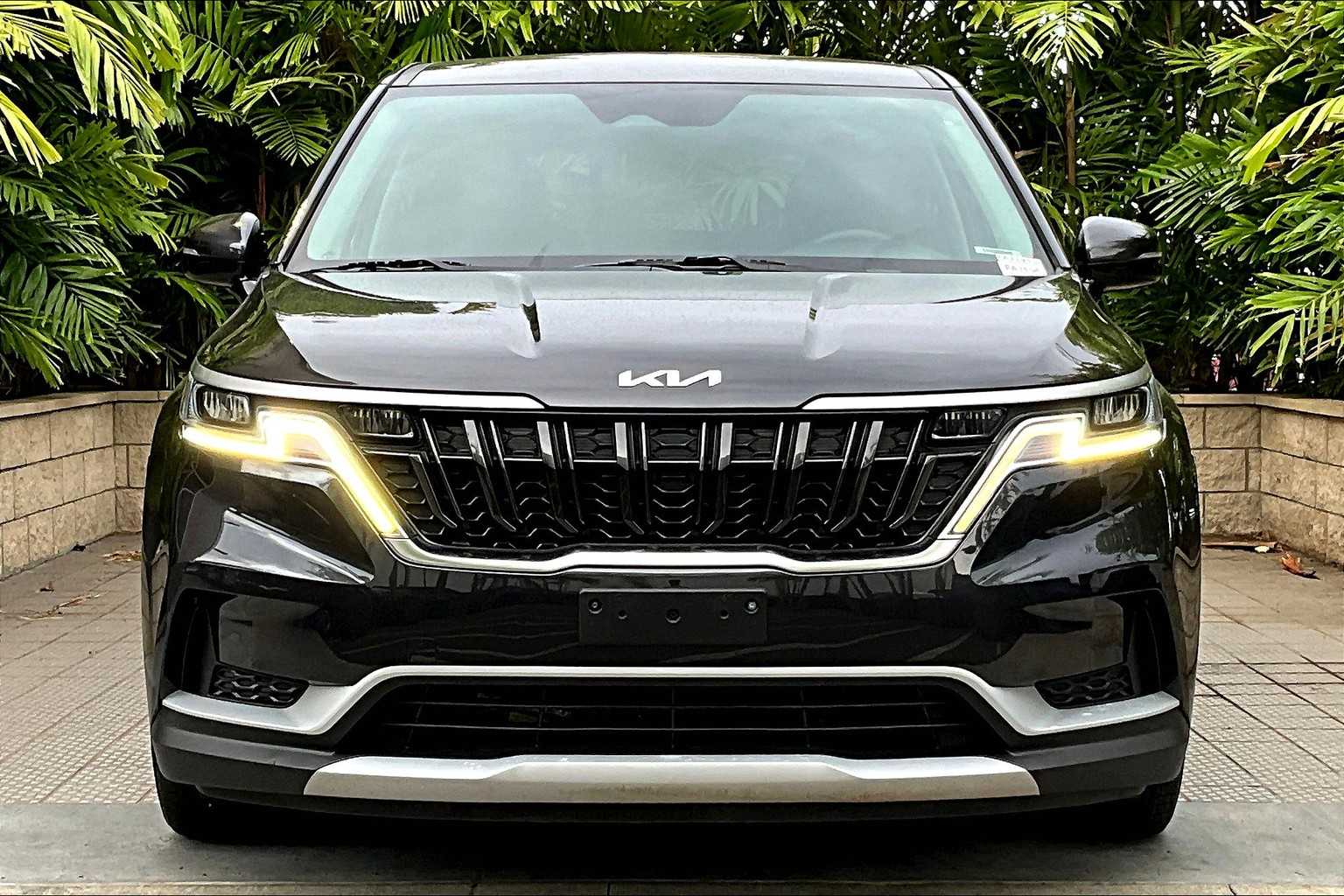 Thumbnail: 2022 Kia Carnival - 7