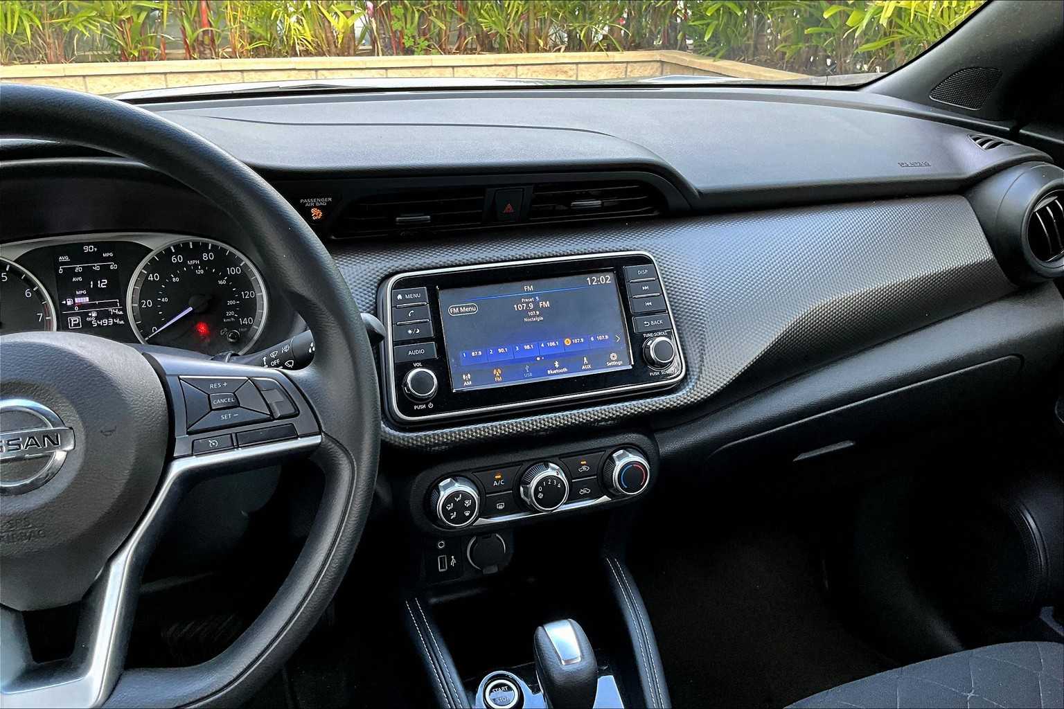 Thumbnail: 2019 Nissan Kicks - 16