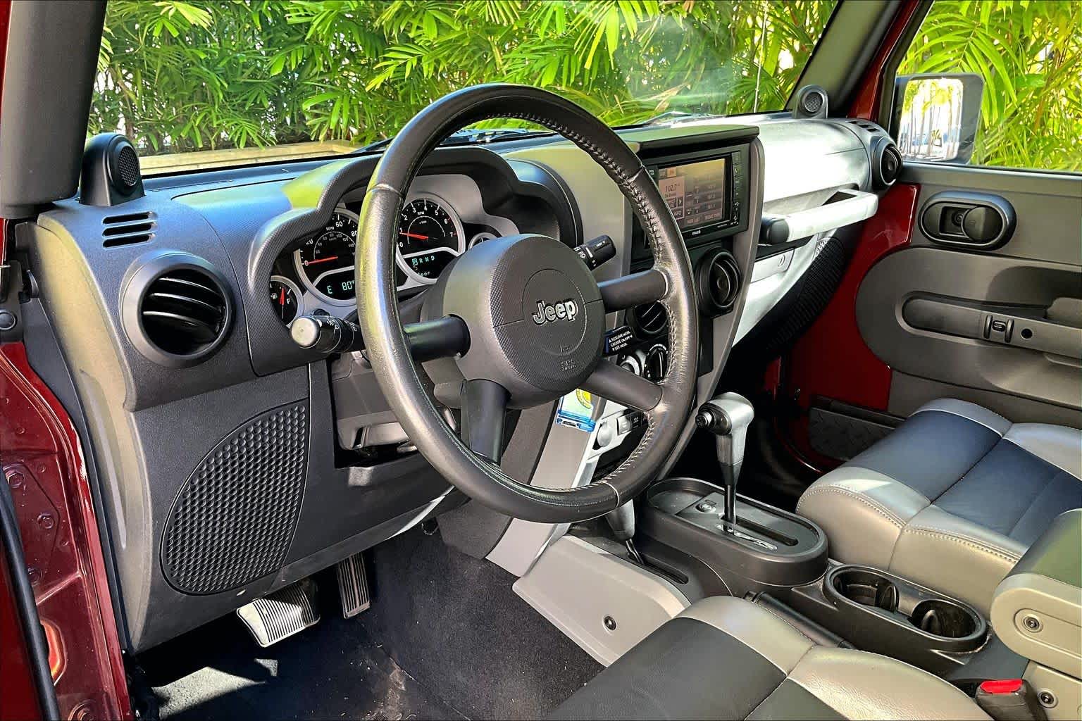 Thumbnail: 2010 Jeep Wrangler - 3