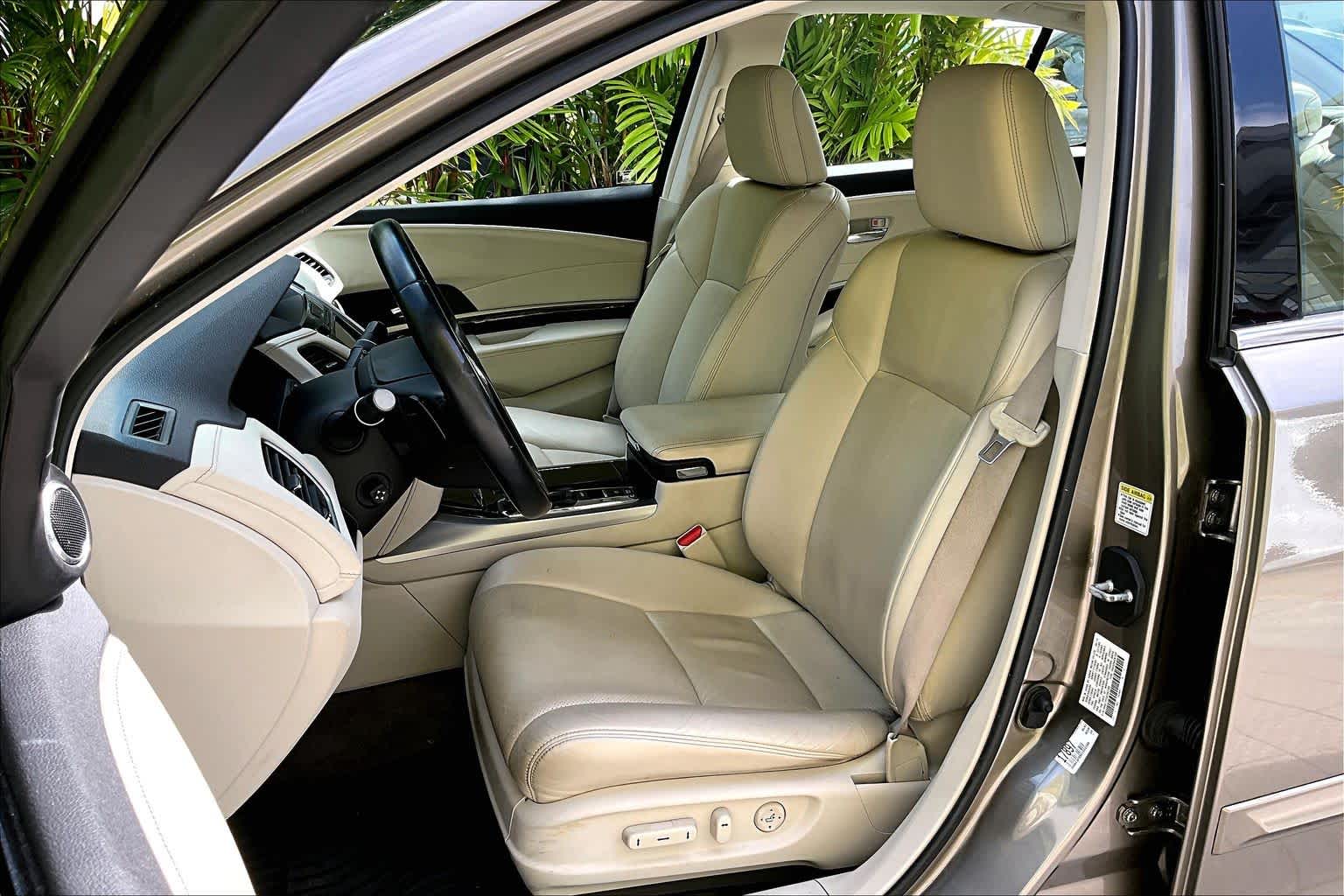 Thumbnail: 2014 Acura RLX - 12