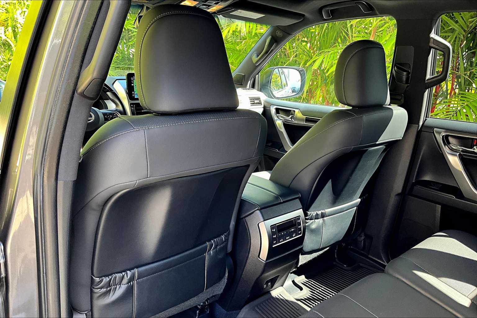 Thumbnail: 2022 Lexus GX - 13