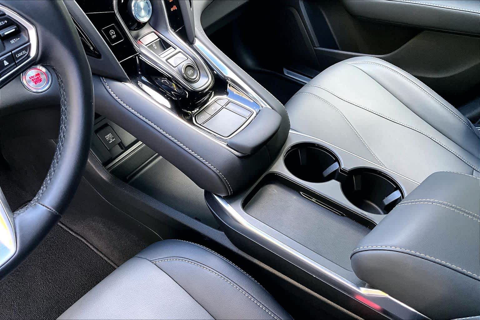 Thumbnail: 2025 Acura RDX - 17