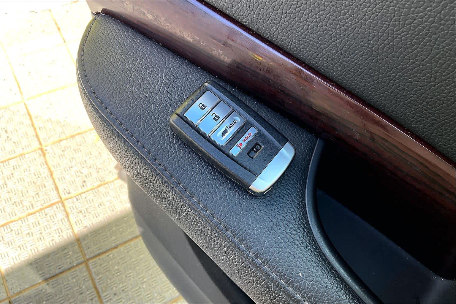 Thumbnail: 2016 Acura MDX - 20